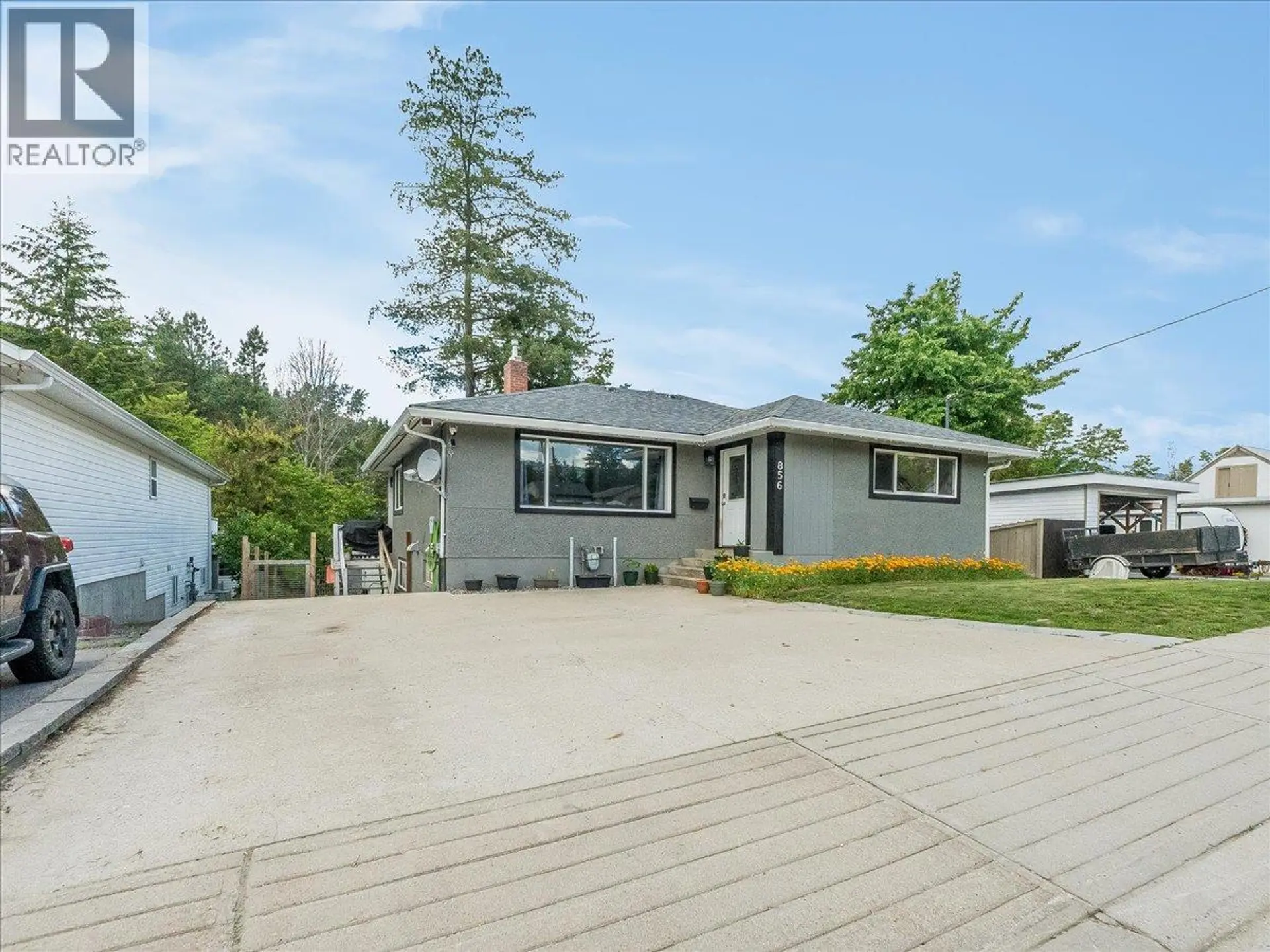 Property at 856 7TH Avenue, Castlegar, BC