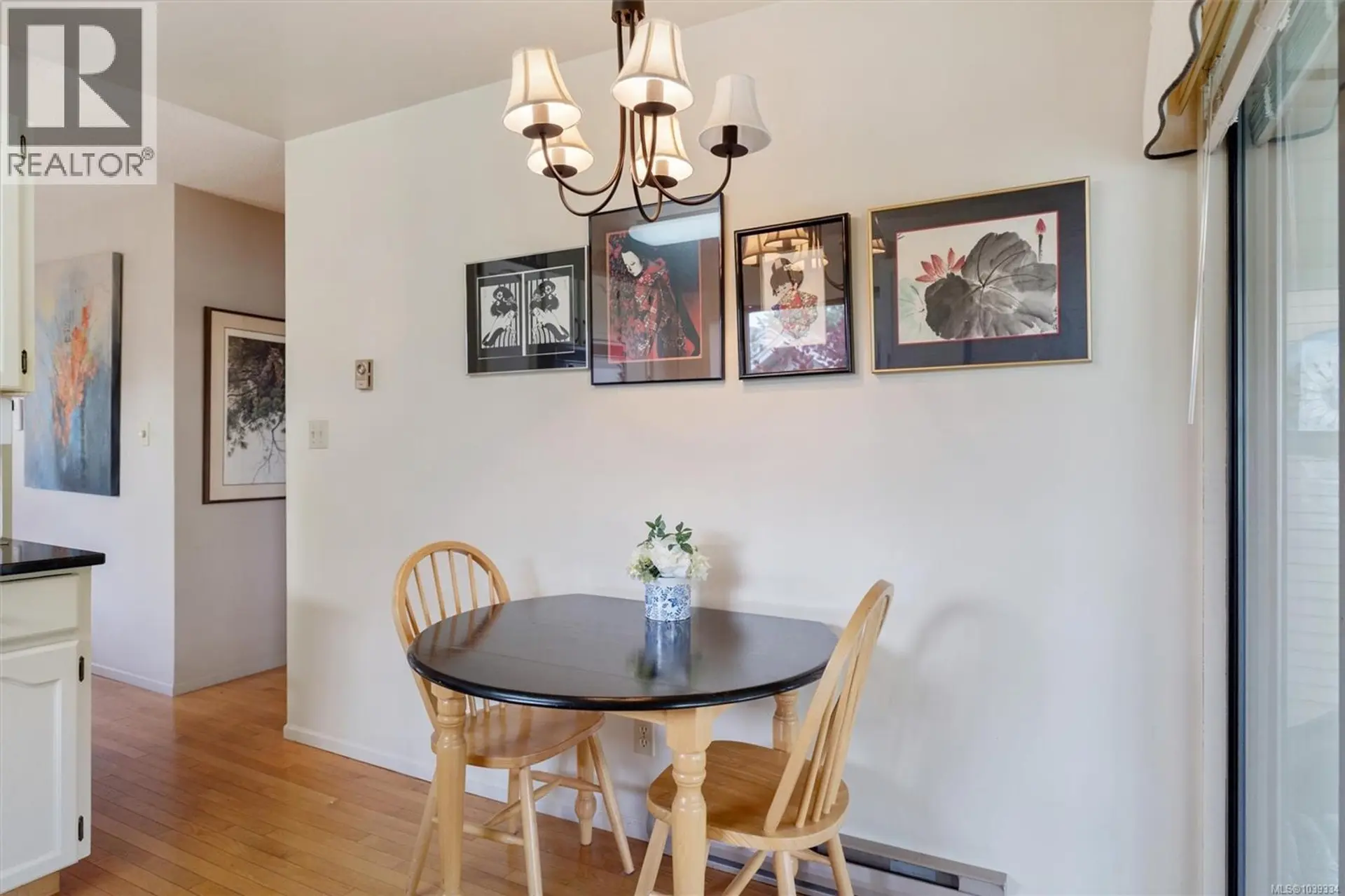 4252 Panorama Dr - Image 10