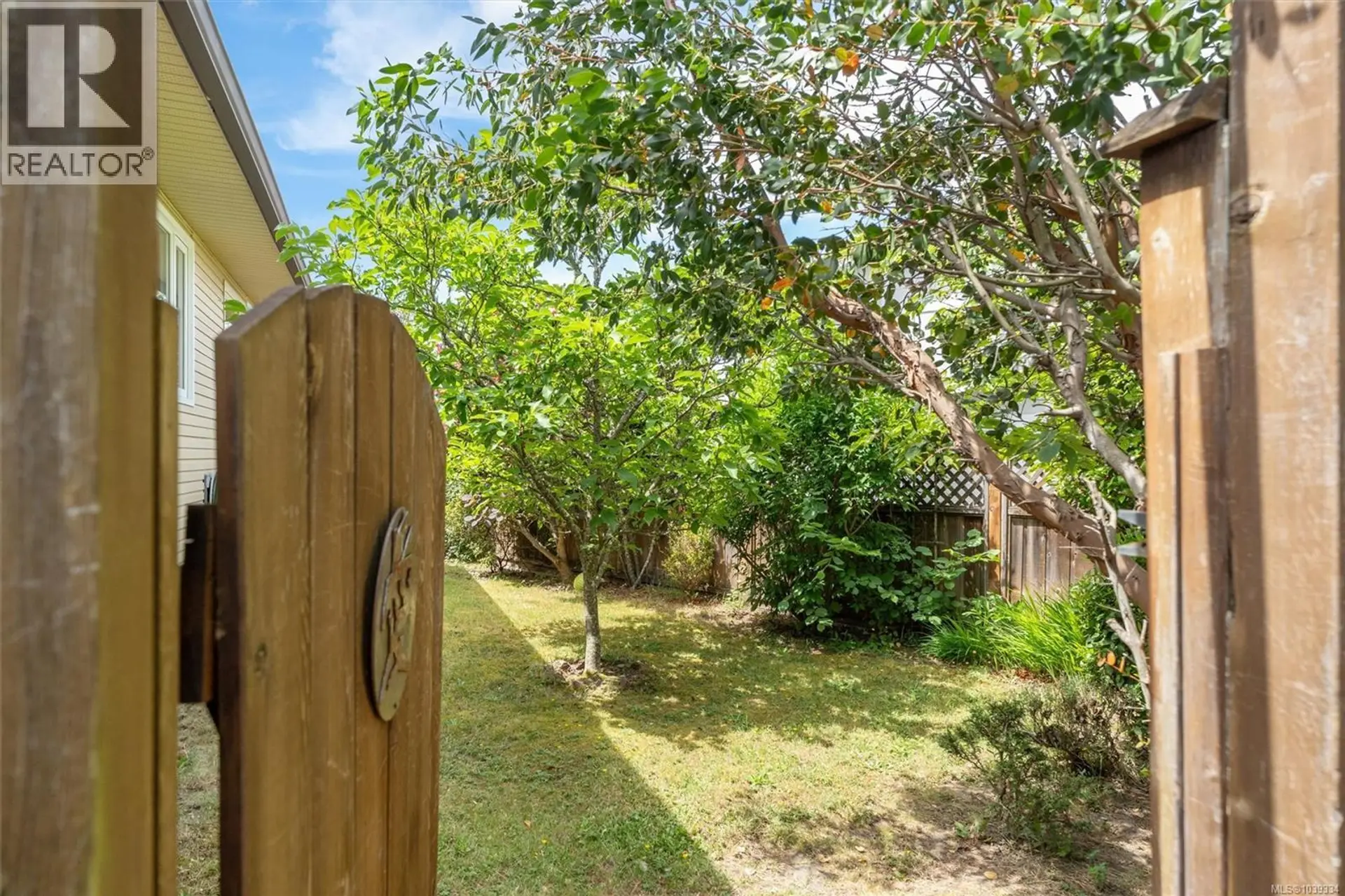 4252 Panorama Dr - Image 17