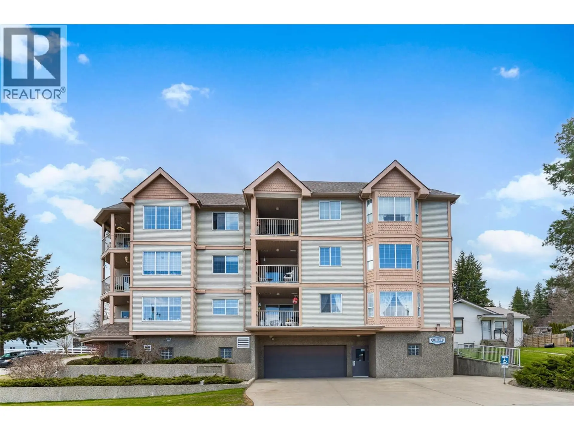 Property at #301 330 7 Street SE, Salmon Arm, BC