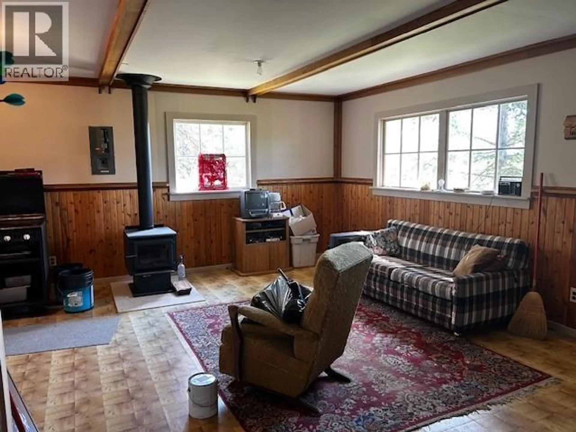 8577 PETKAU ROAD - Image 11