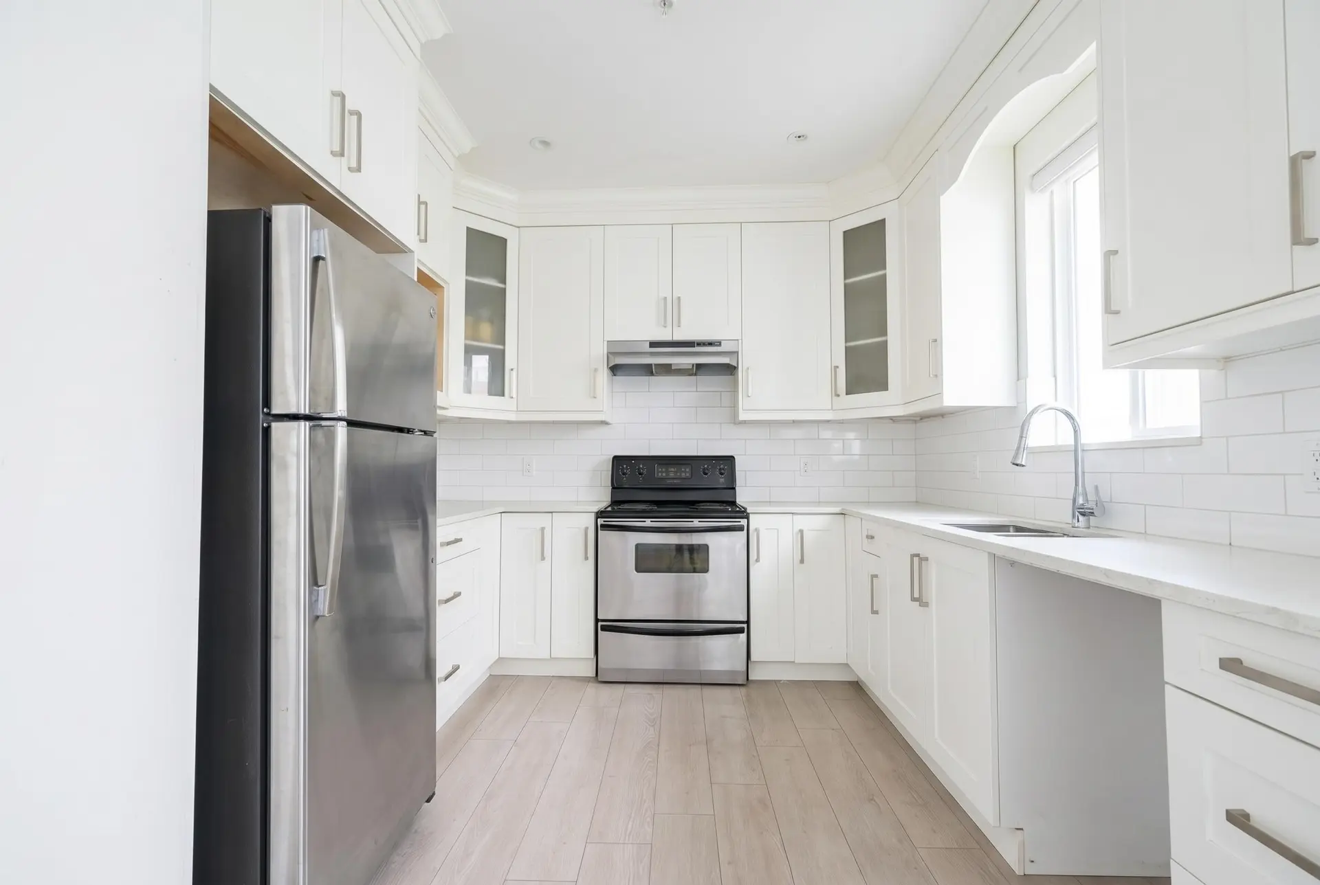 2681 E 41st Avenue - Image 3