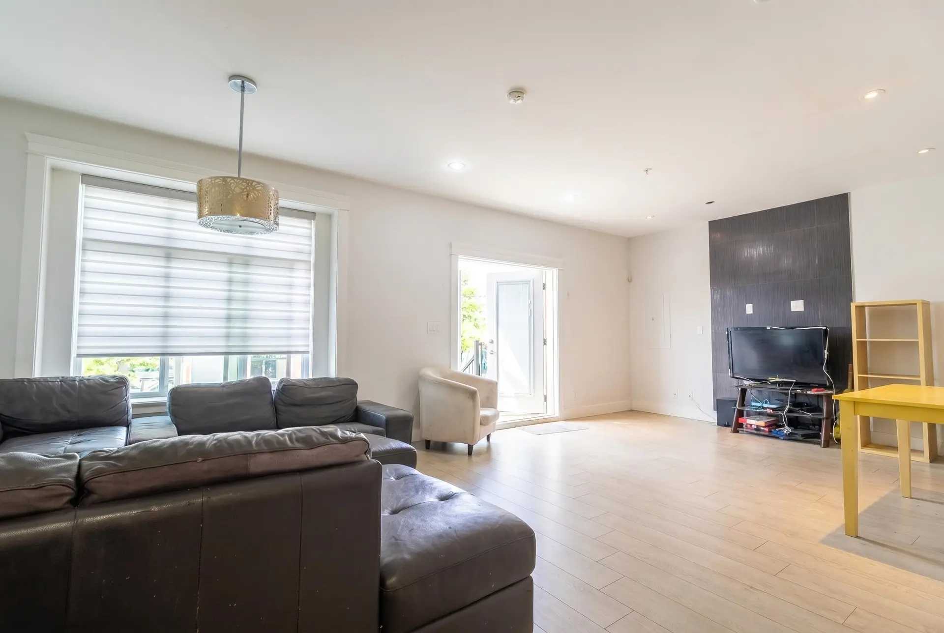 2681 E 41st Avenue - Image 4