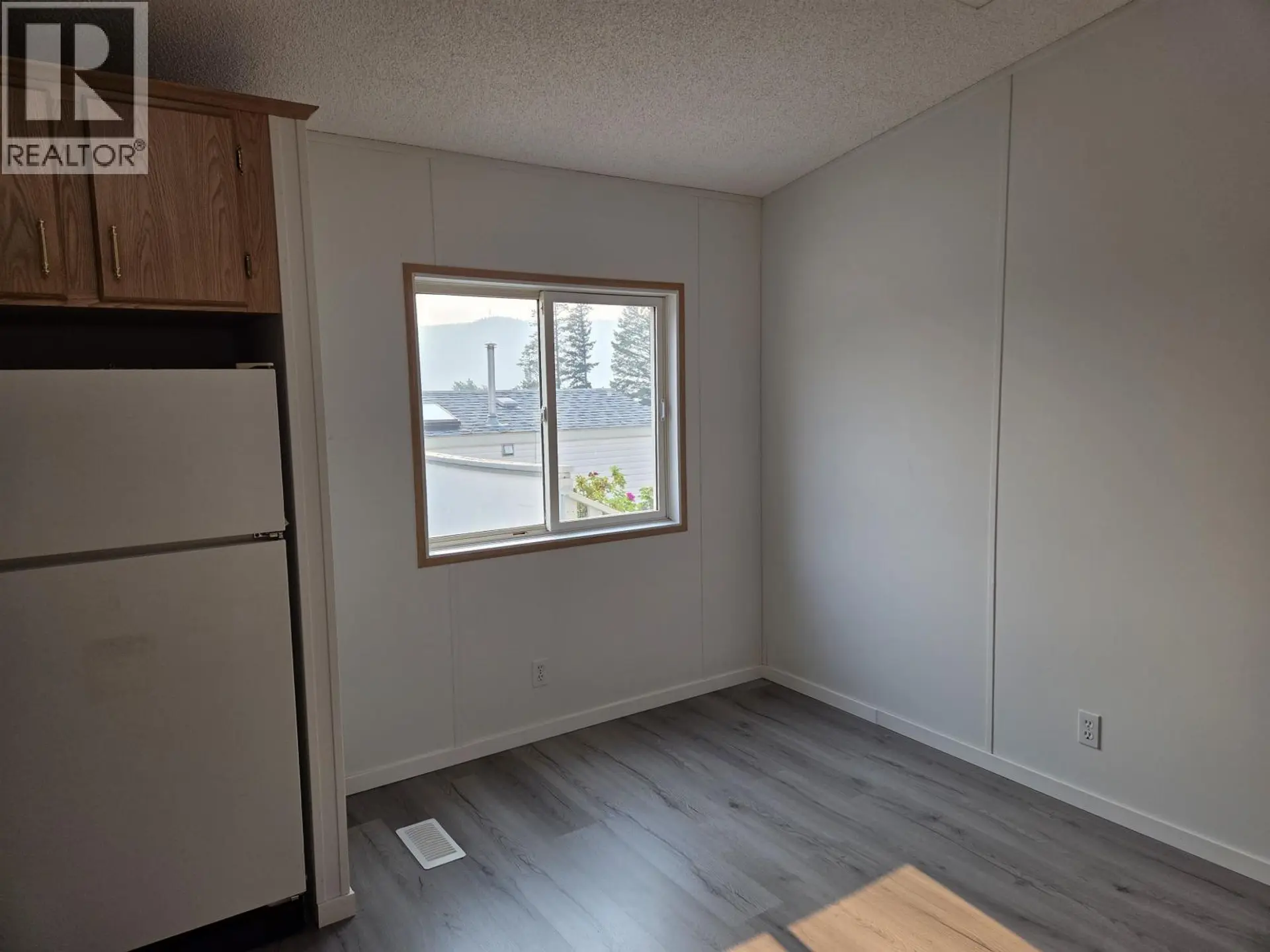 #92 770 11TH AVENUE - Image 6
