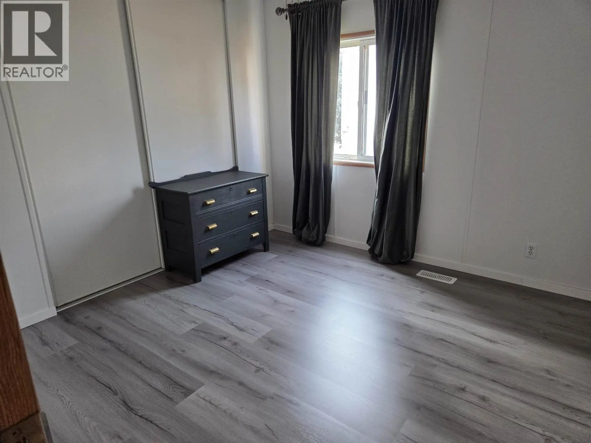 #92 770 11TH AVENUE - Image 7