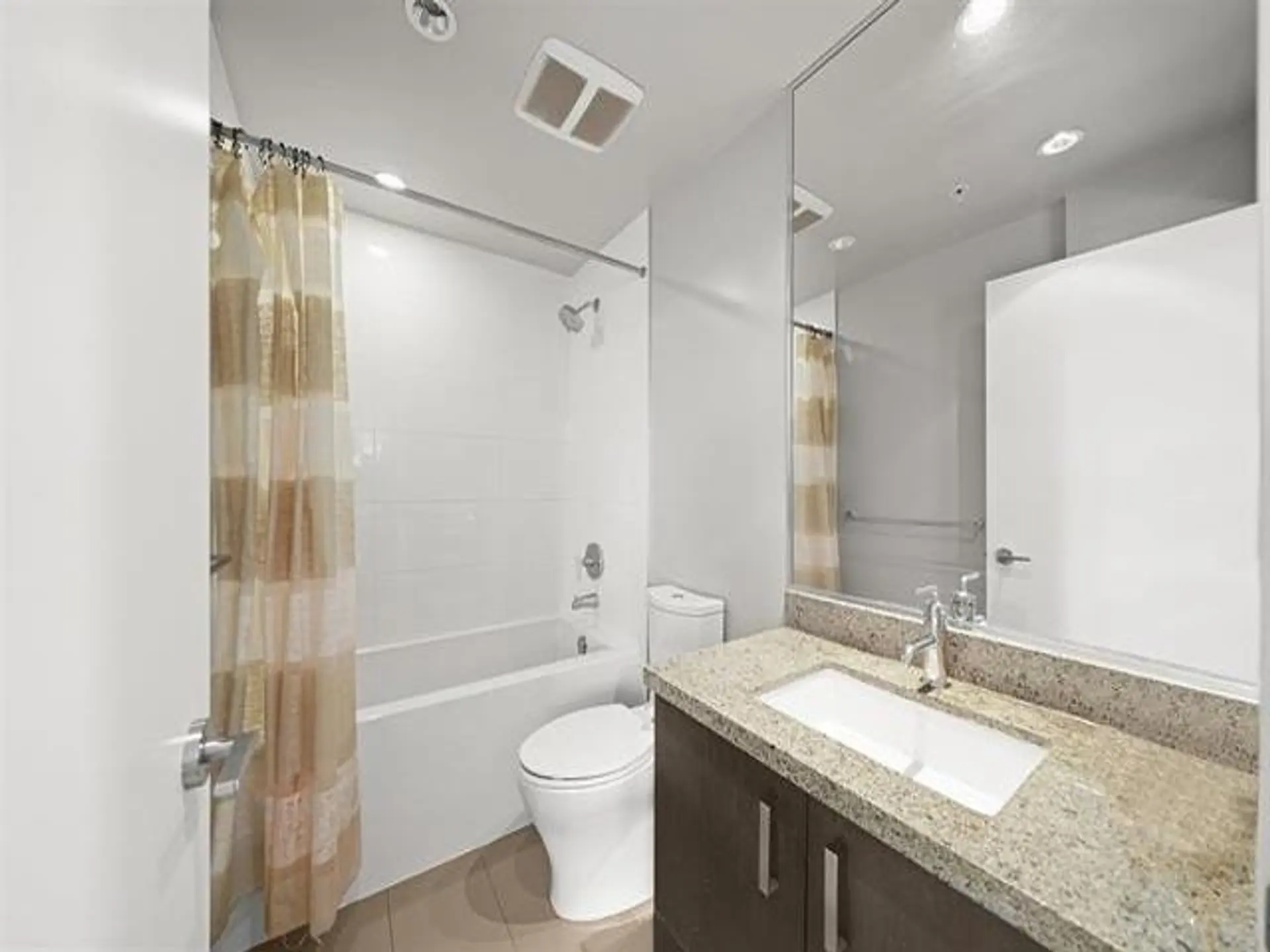 #607 3008 Glen Drive - Image 5