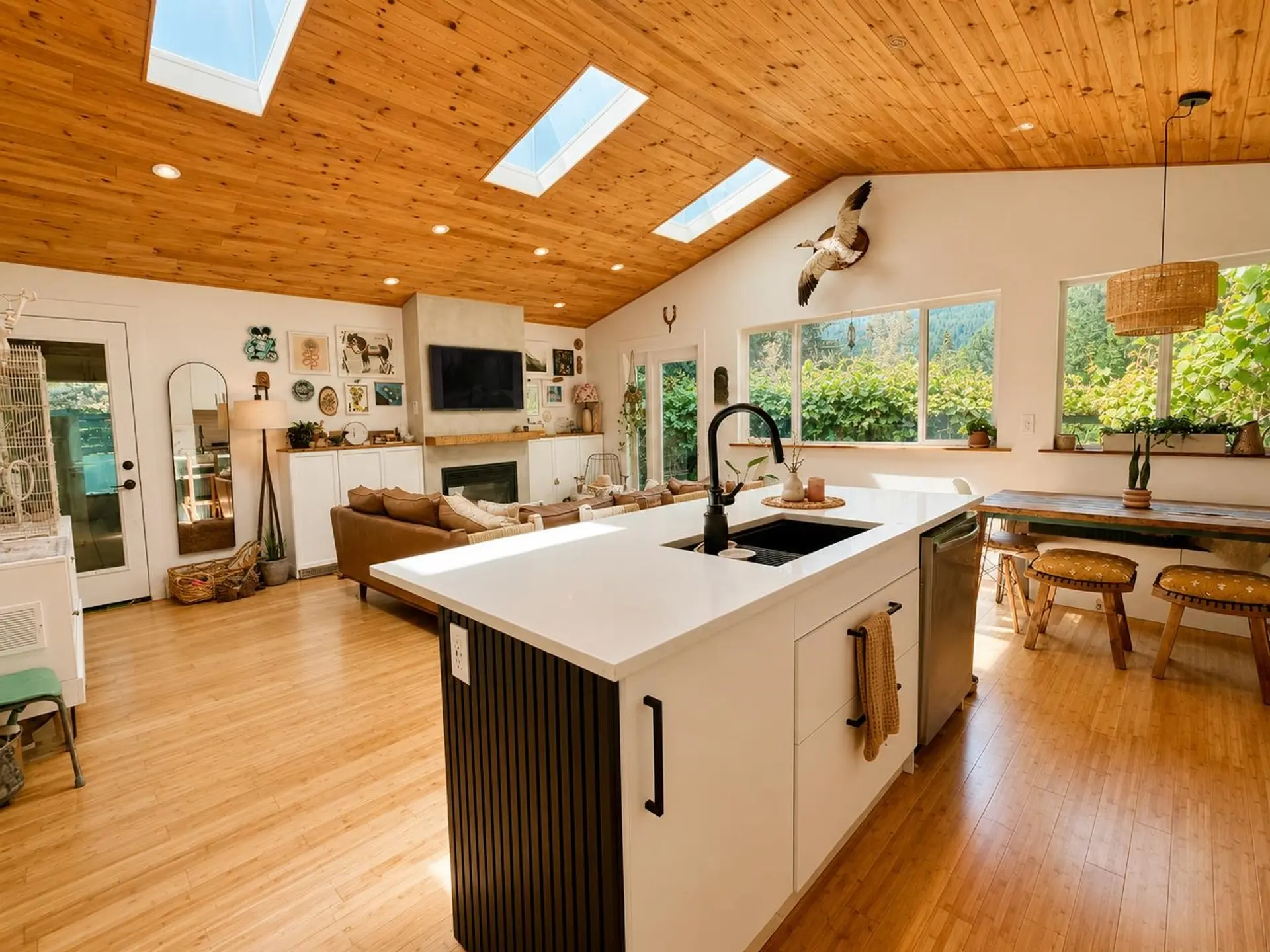 41741 Dogwood Place - Image 3