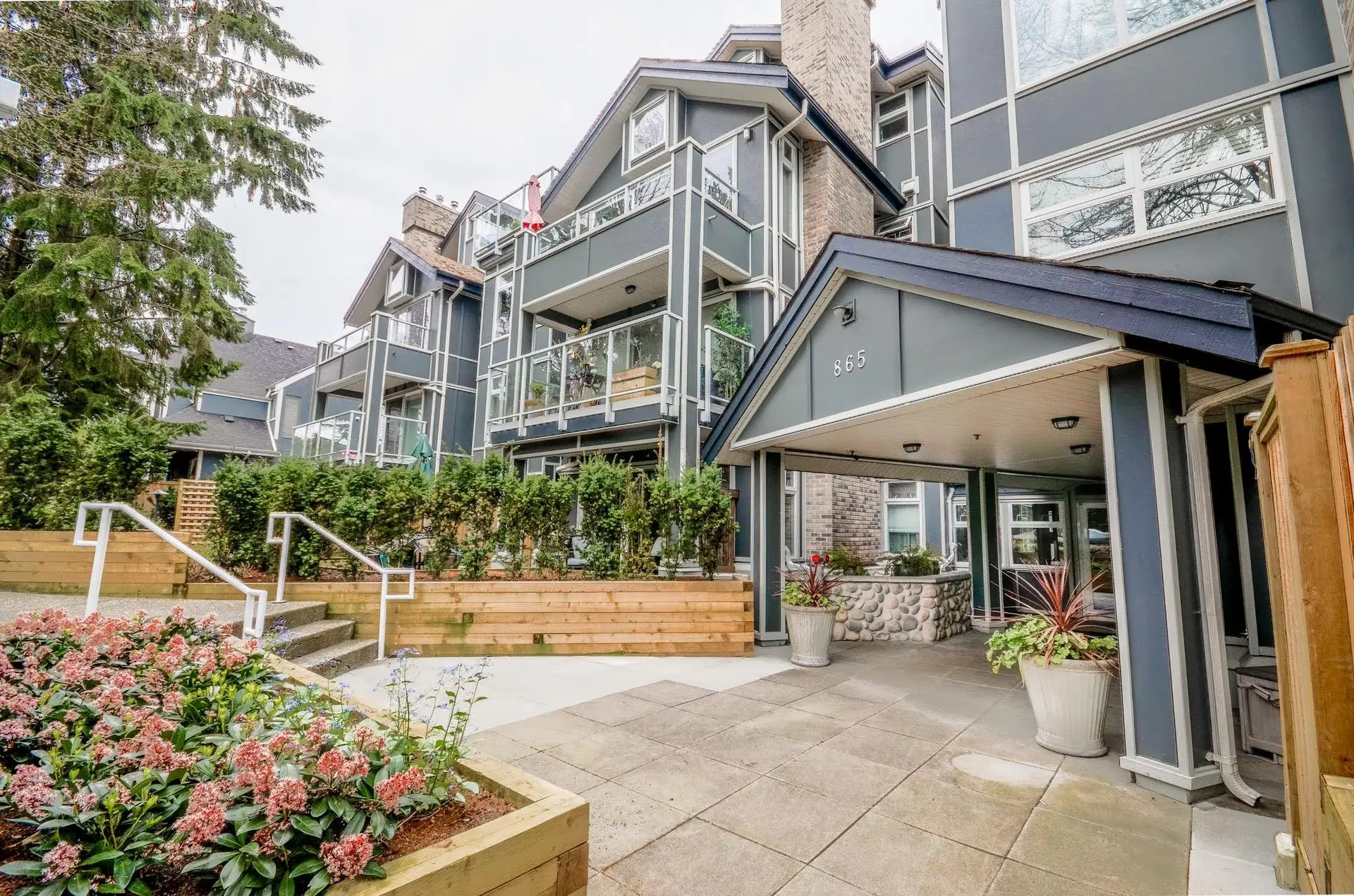 Property at #203 865 W 15th Avenue, Vancouver, BC