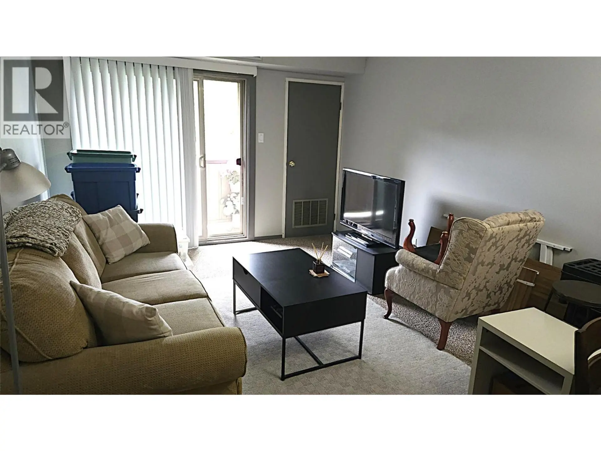 #335 1560 Summit Drive - Image 2