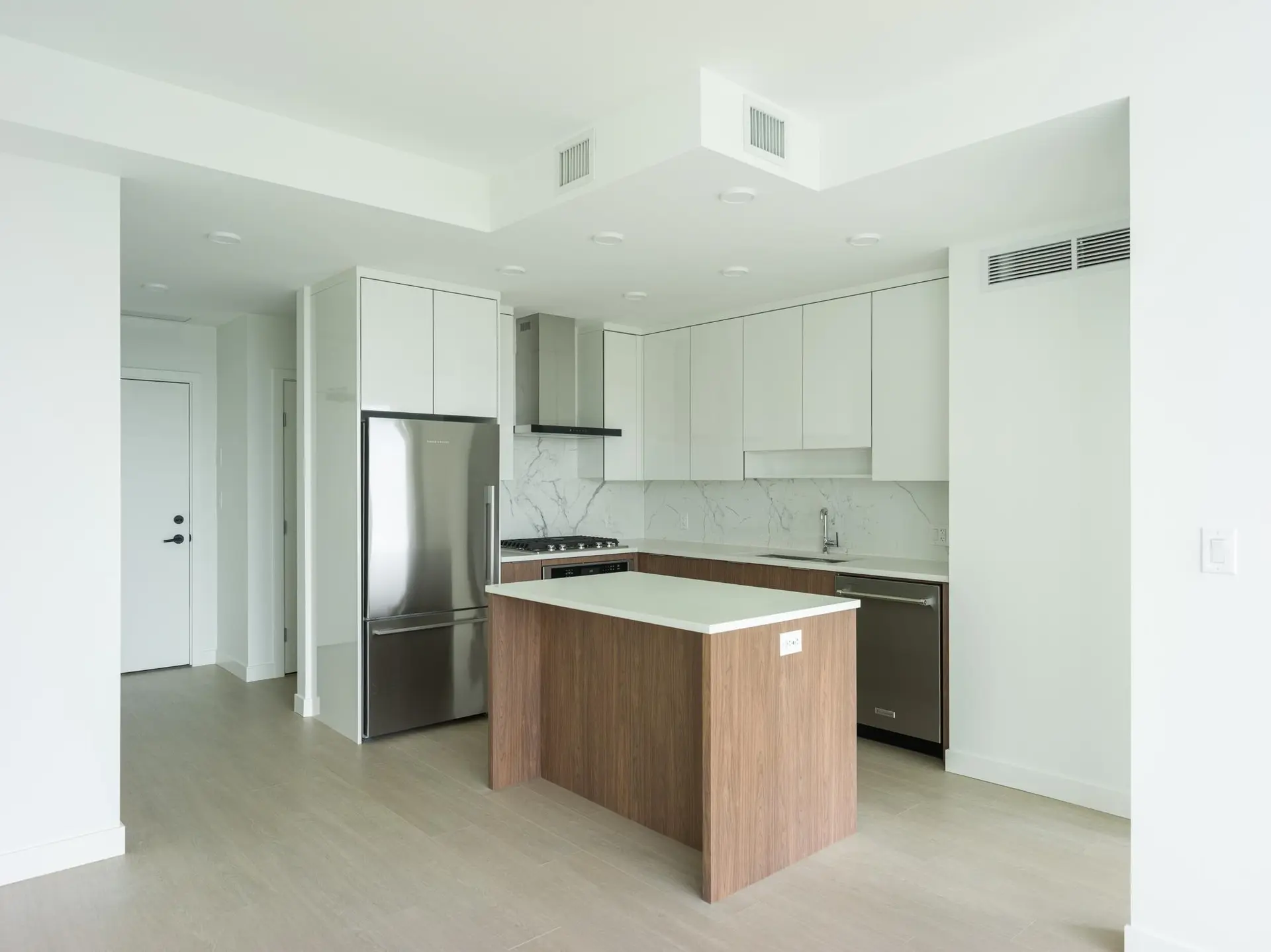 #2101 699 Whiting Way - Image 3