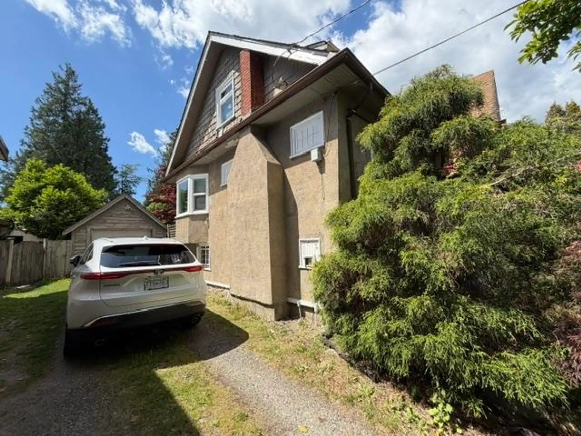 7079 Waverley Avenue - Image 6