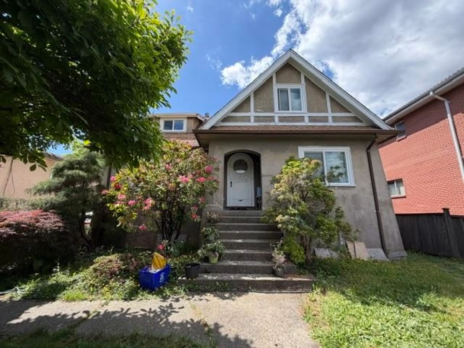 7079 Waverley Avenue - Image 4
