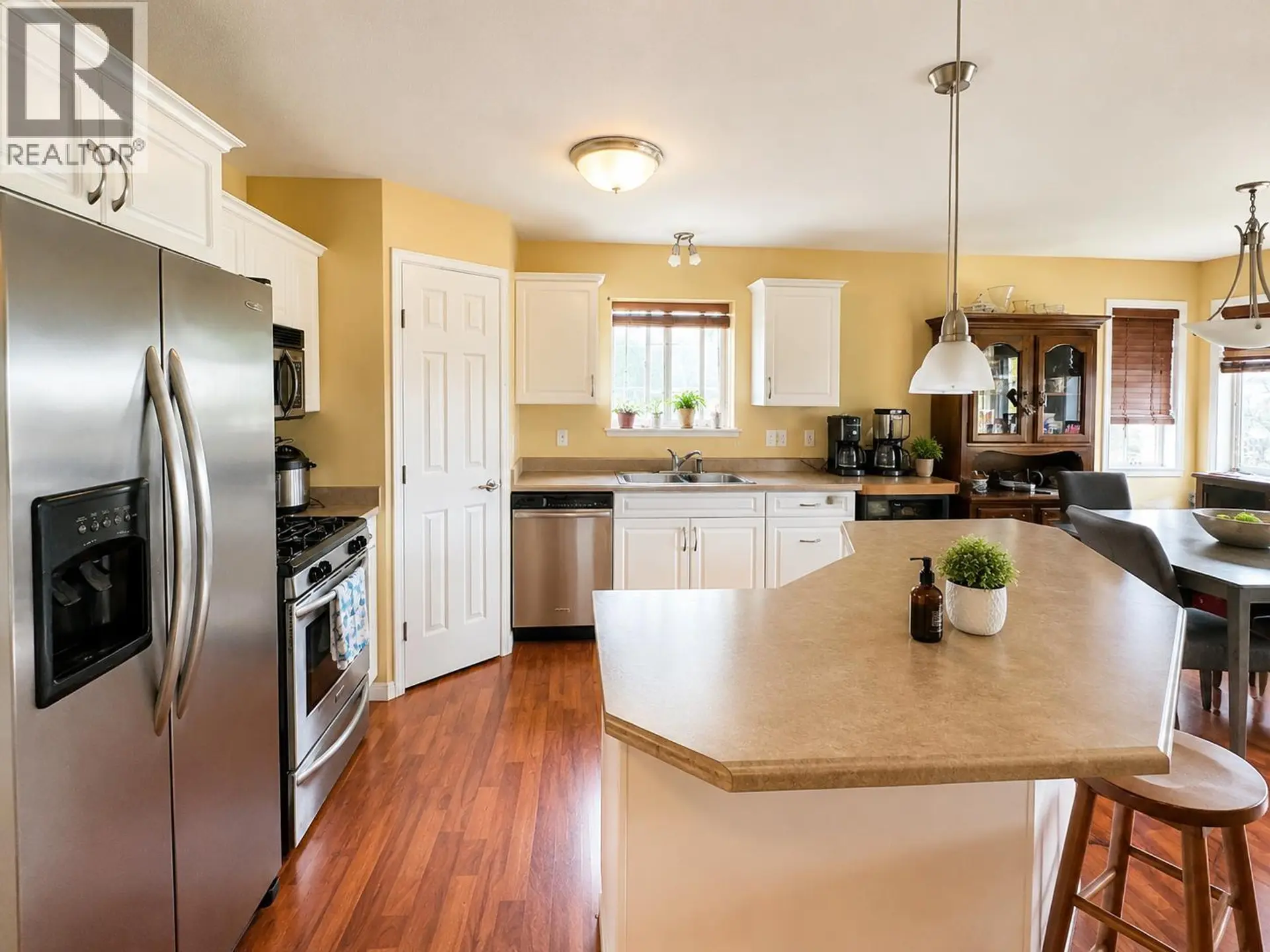 368 WESTRIDGE DRIVE - Image 4