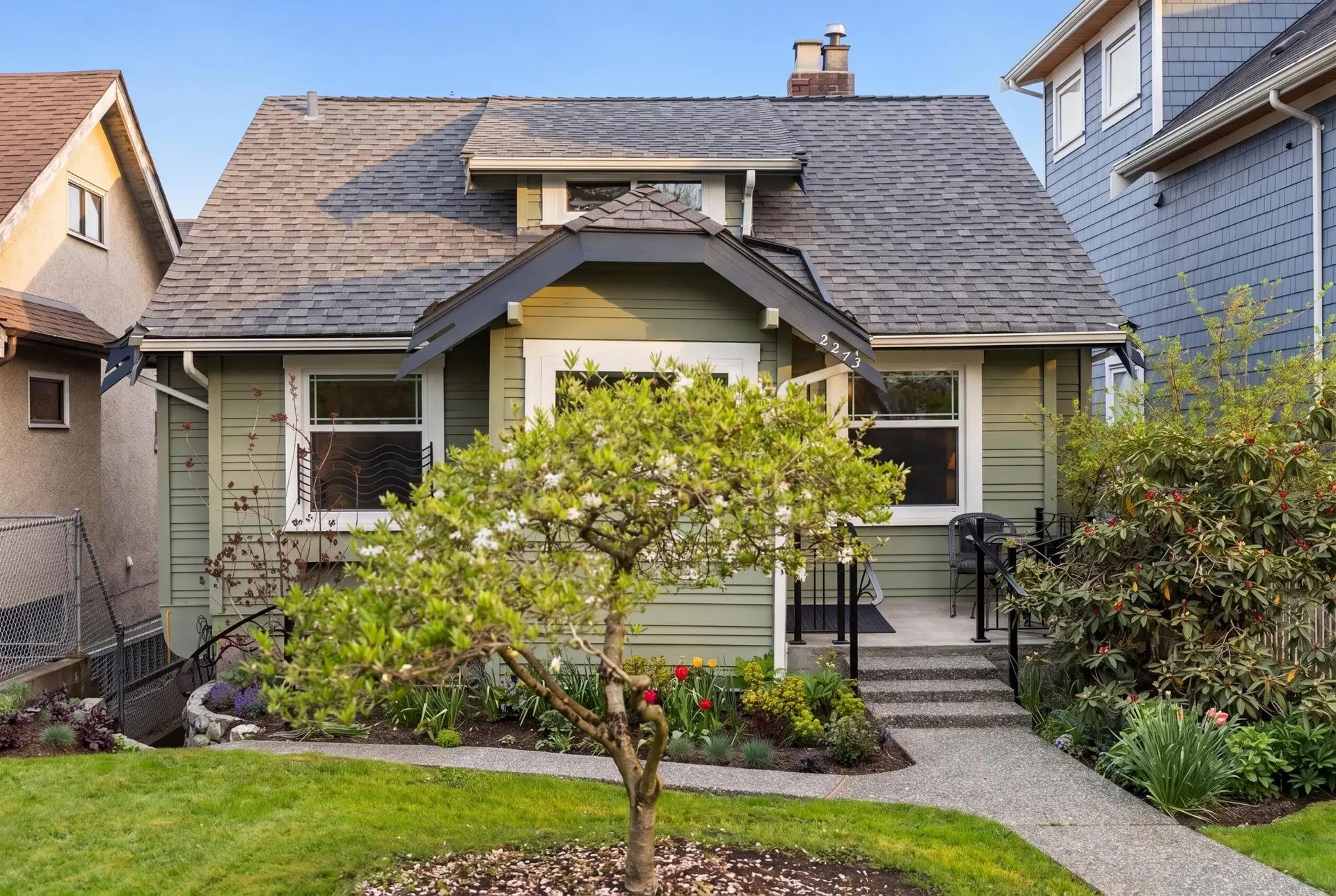 Property at 2273 E 2nd Avenue, Vancouver, BC