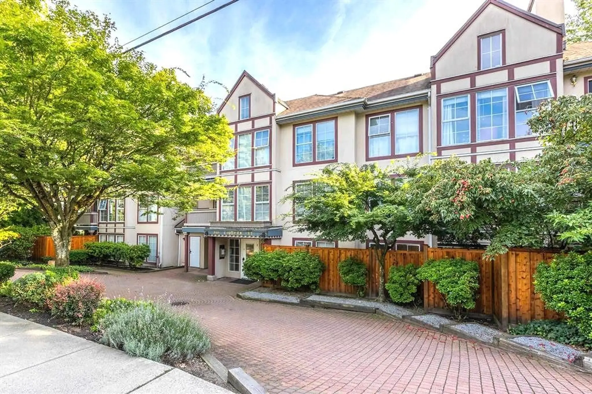 Property at #402 888 Gauthier Avenue, Coquitlam, BC