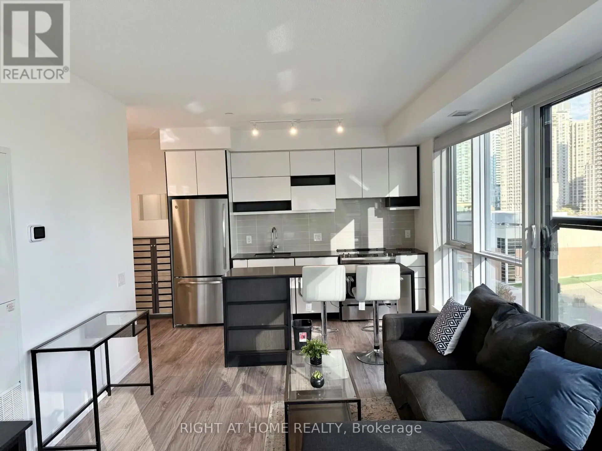 #606 4065 CONFEDERATION PKWY PARKWAY - Image 4
