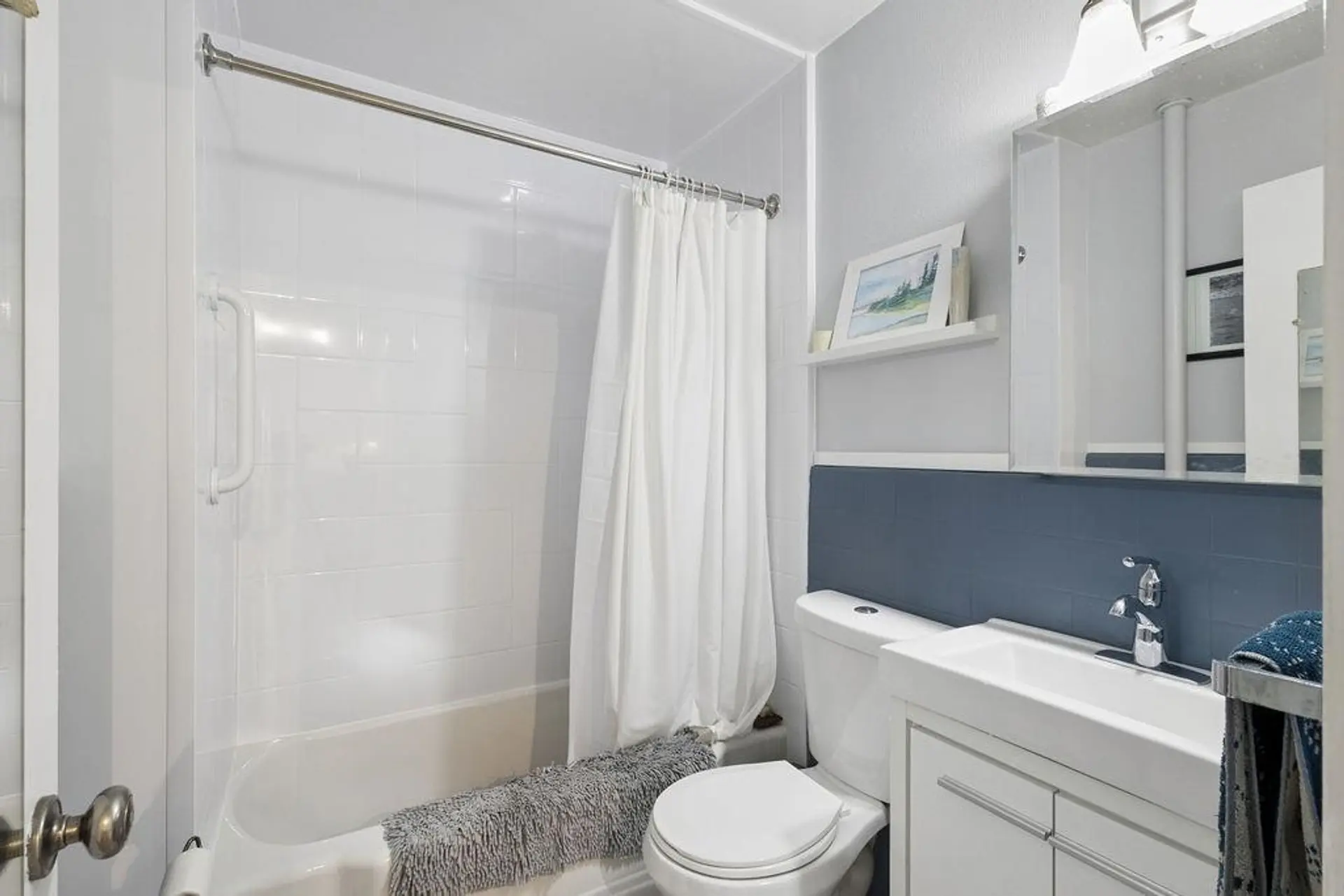 #207 2494 Cornwall Avenue - Image 10