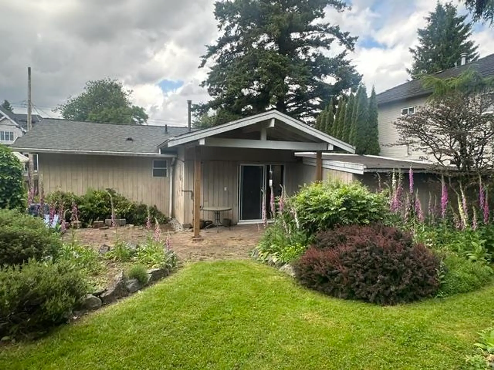 13130 110 Avenue - Image 2