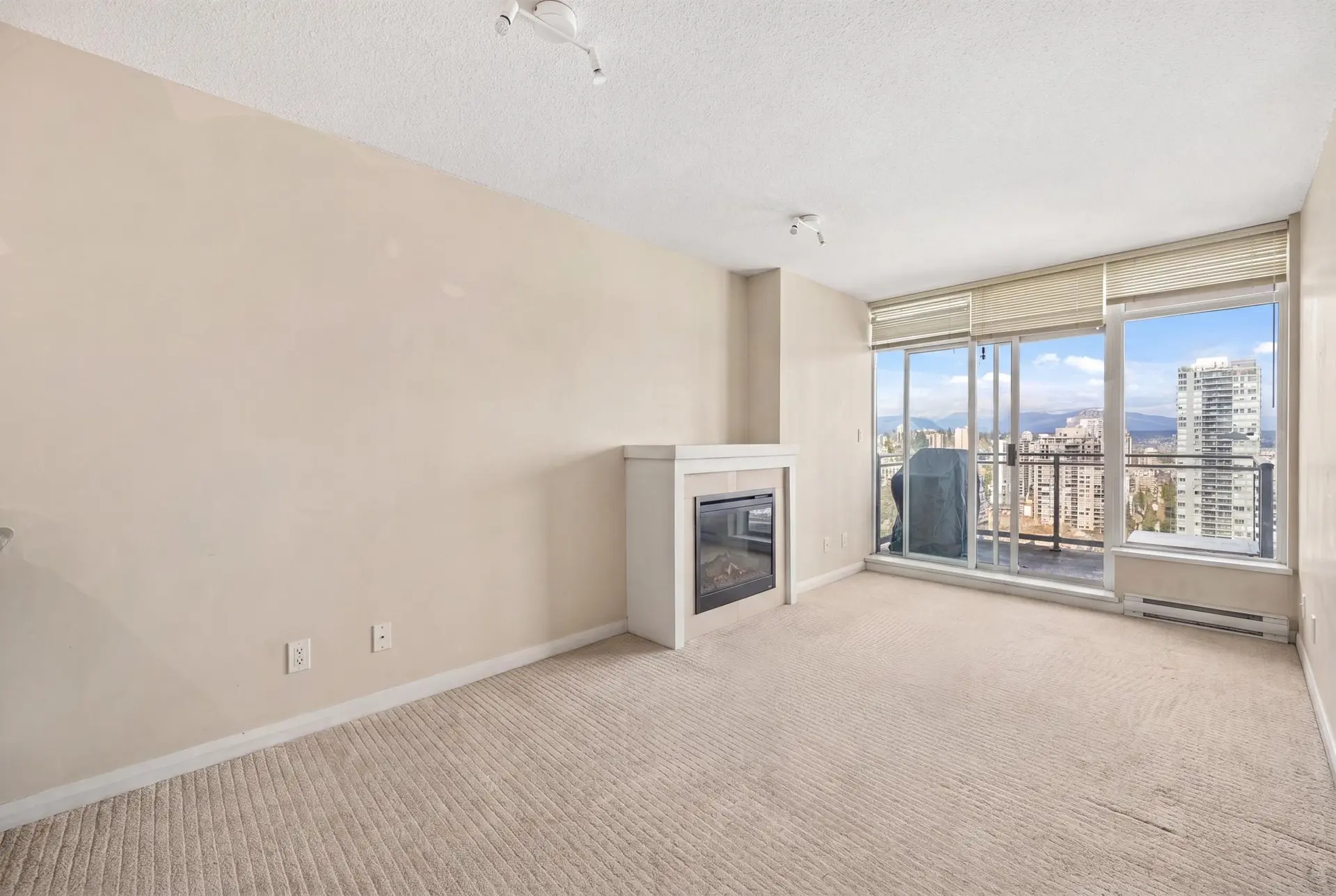 #3503 888 Carnarvon Street - Image 9