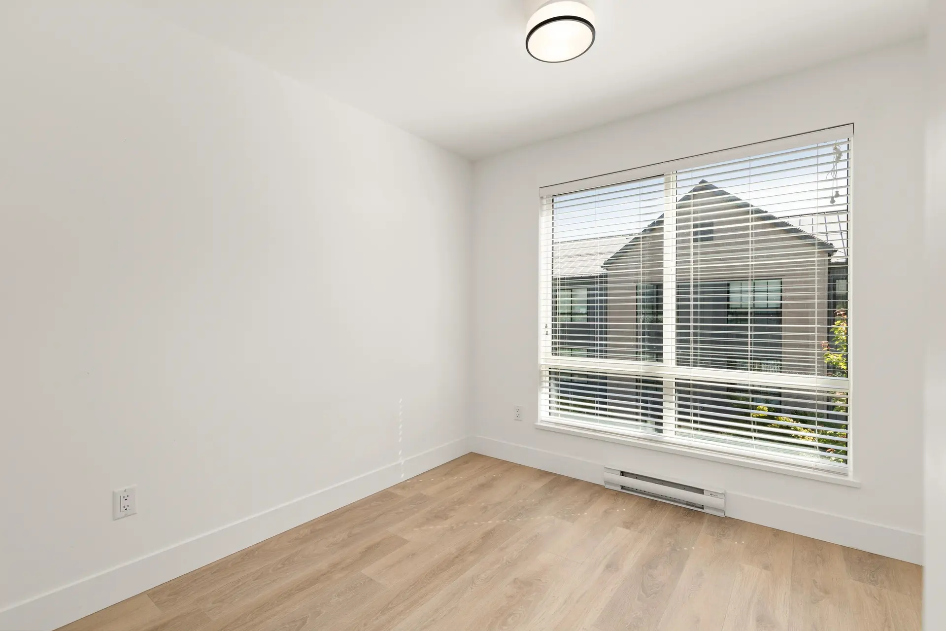 38001 Helm Way - Image 11