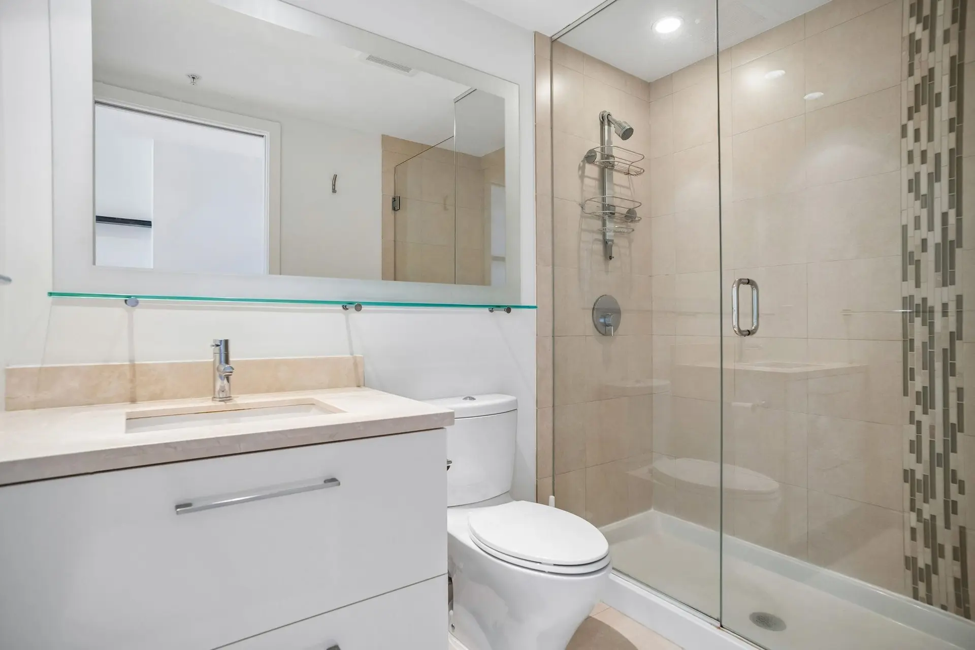 #610 833 Homer Street - Image 10