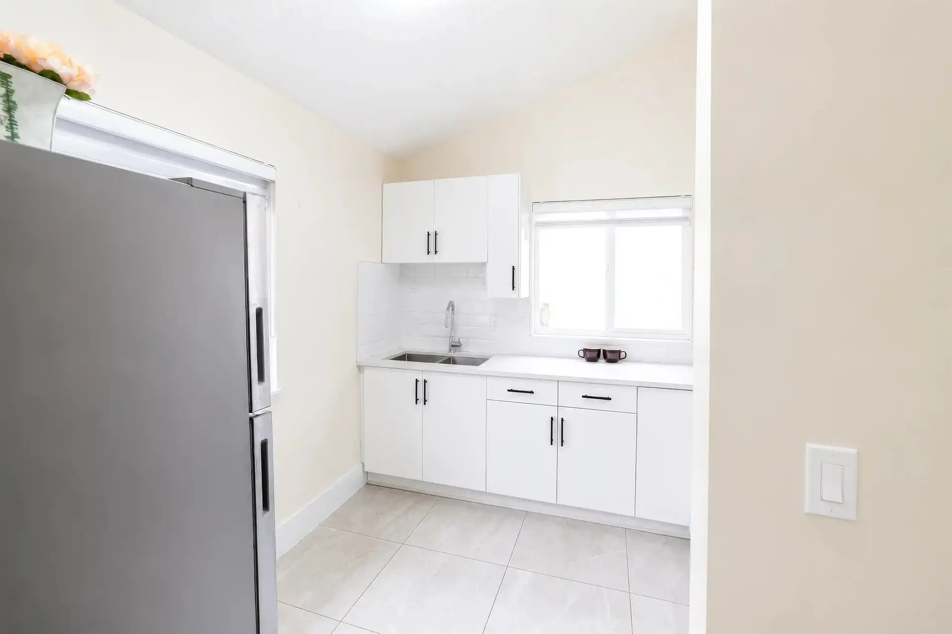 12458 76b Avenue - Image 5