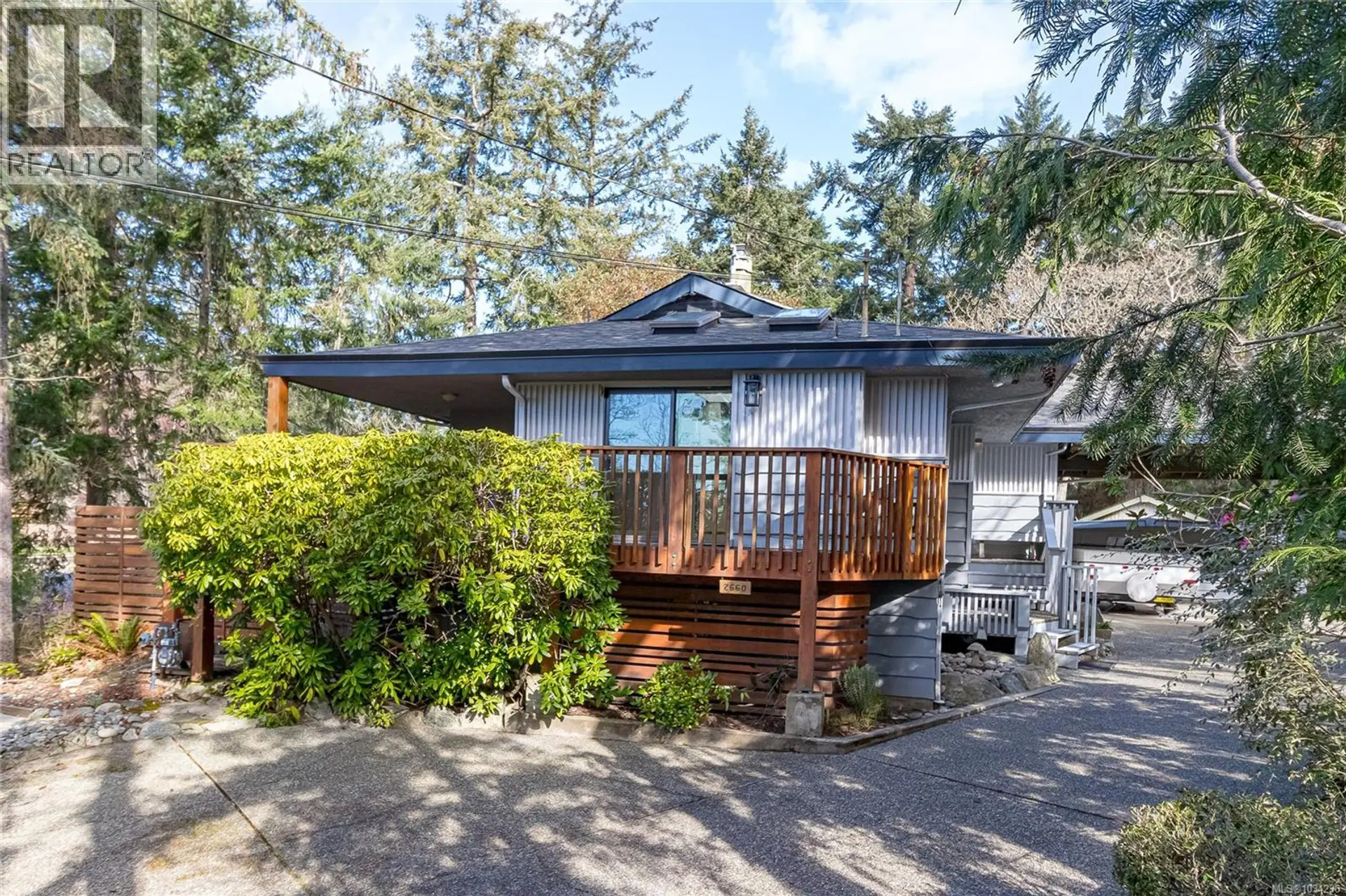 Property at 2660 MacDonald Dr E, Saanich, BC