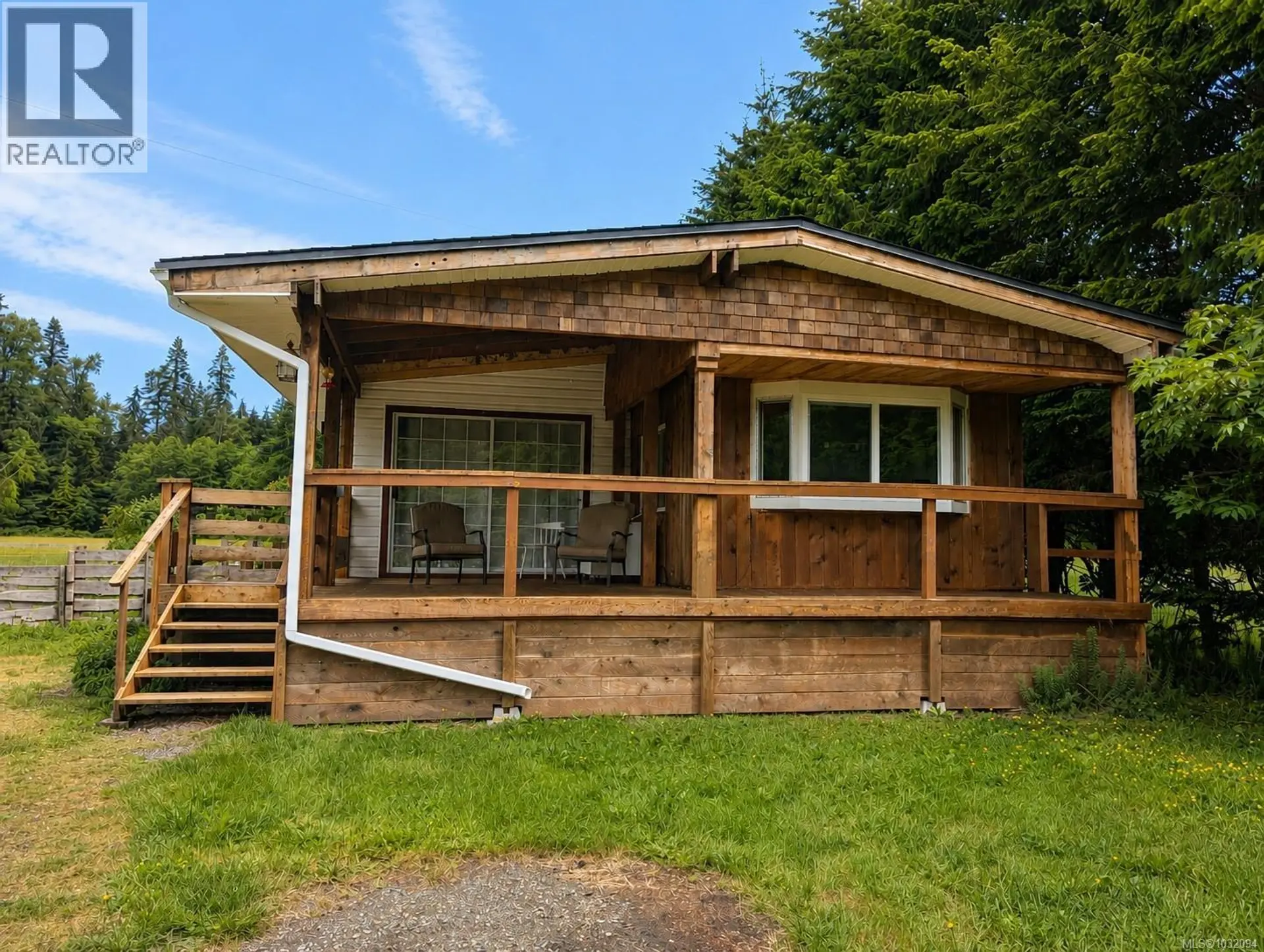 Property at 1430 Phye Pl, Sayward, BC