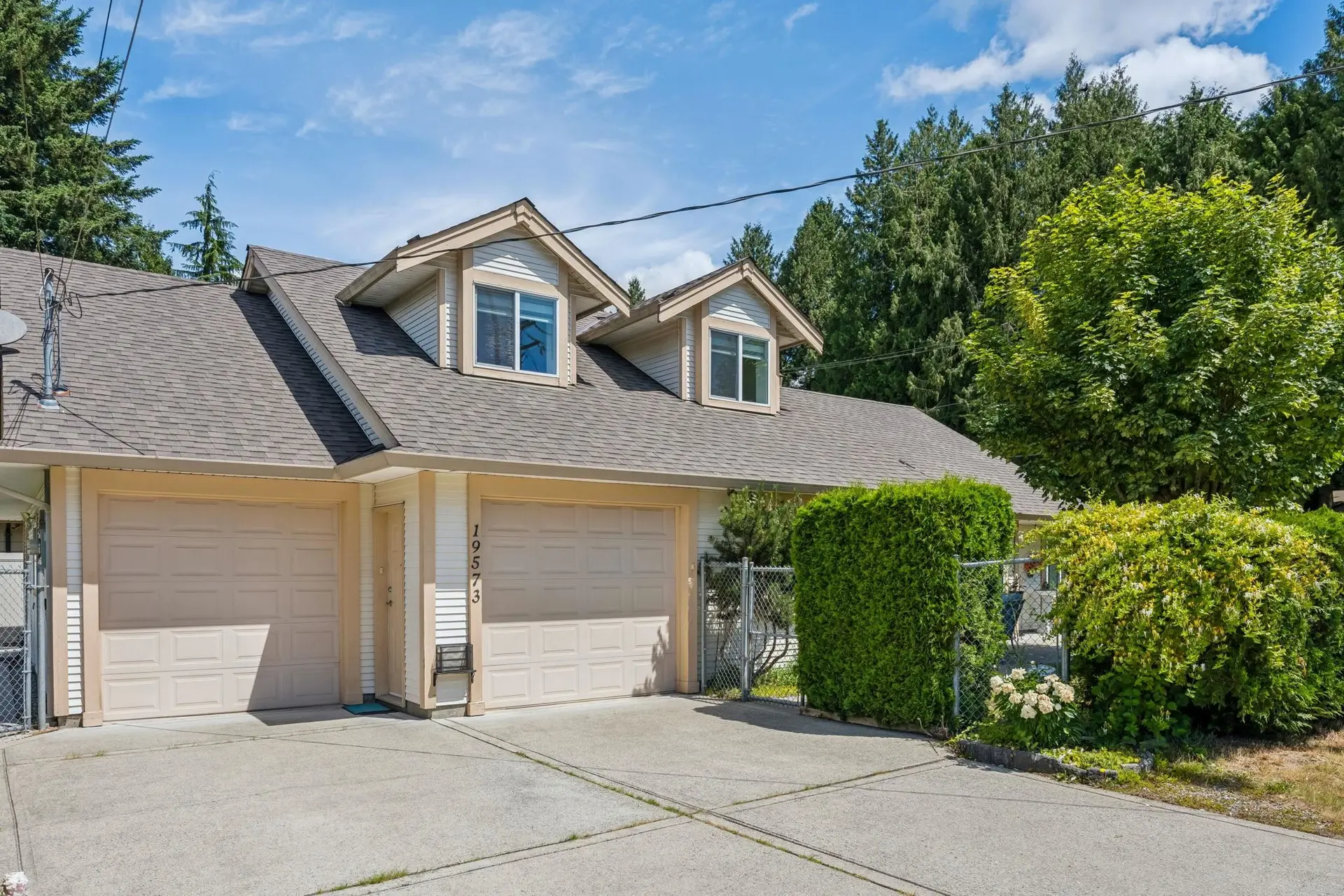 Property at 19573 116b Avenue, Pitt Meadows, BC
