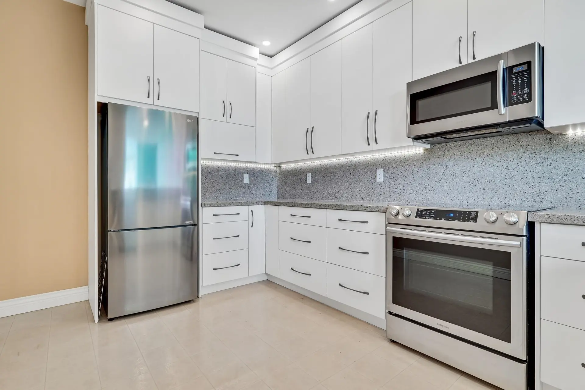 #304 4753 W River Road - Image 13