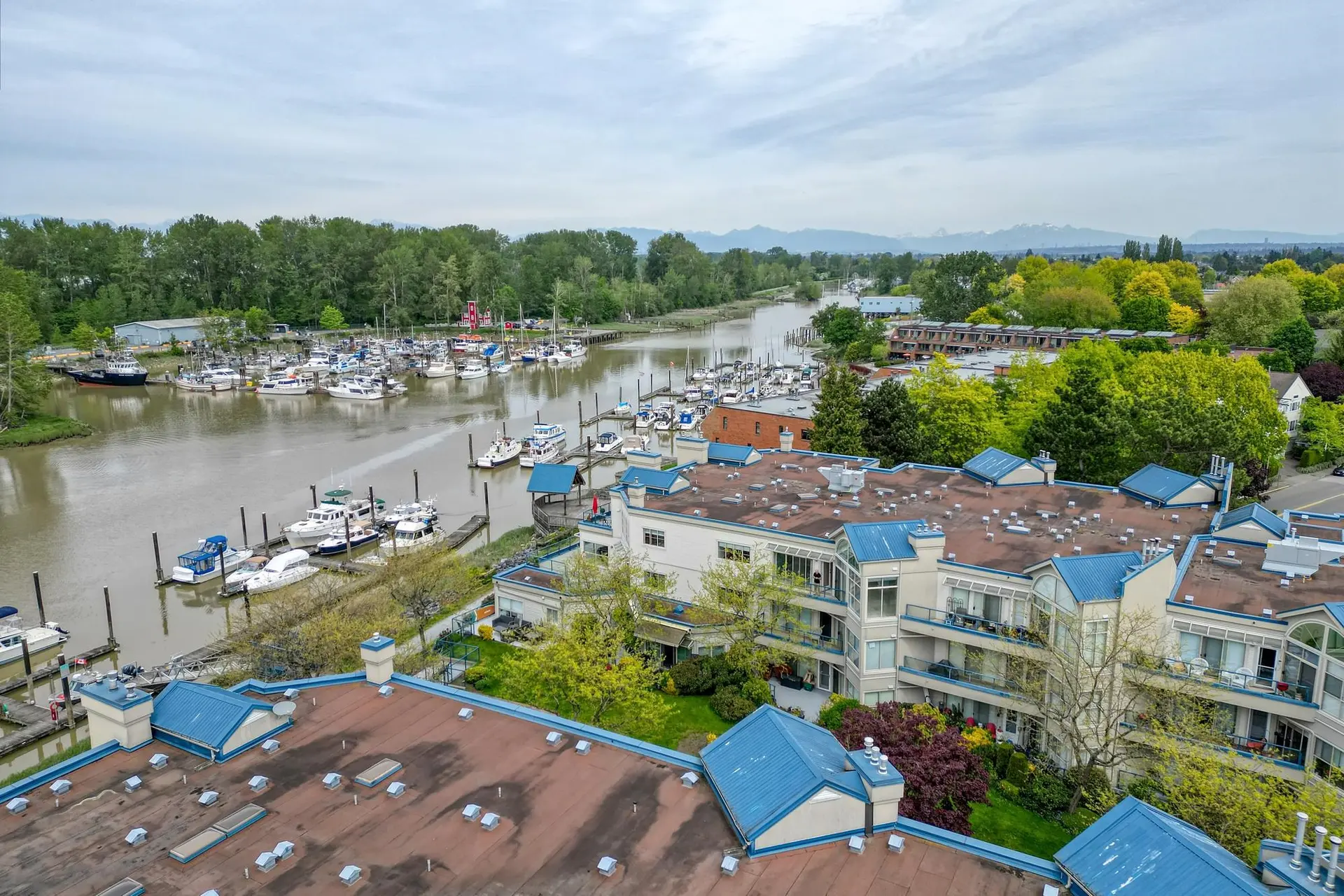 #304 4753 W River Road - Image 15