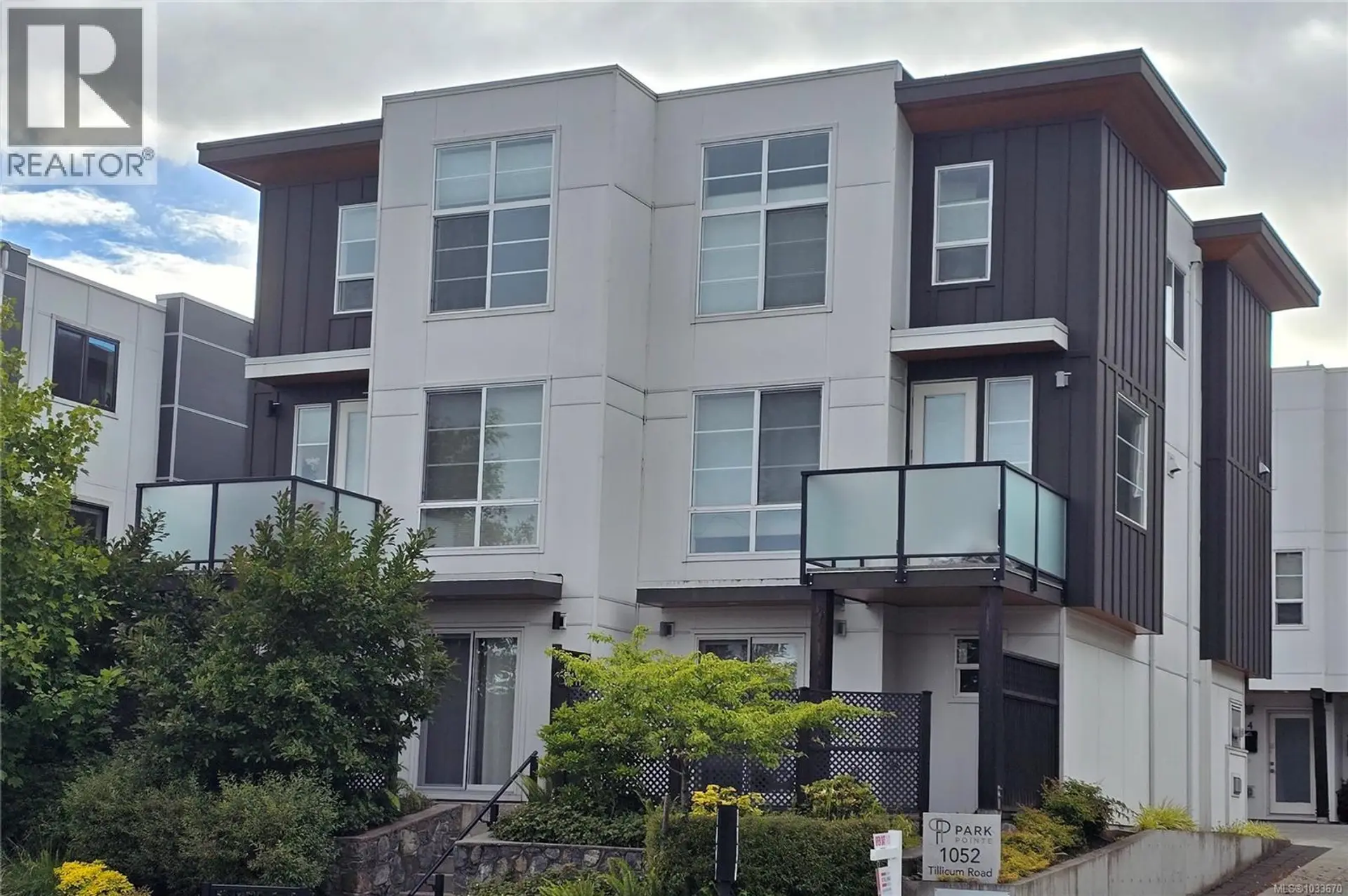 Property at #1 1052 Tillicum Rd, Esquimalt, BC