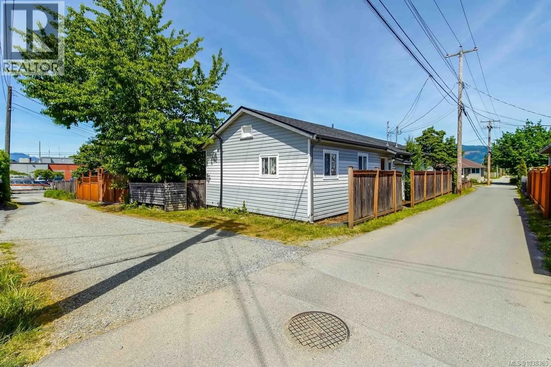 4360 Morton St - Image 4