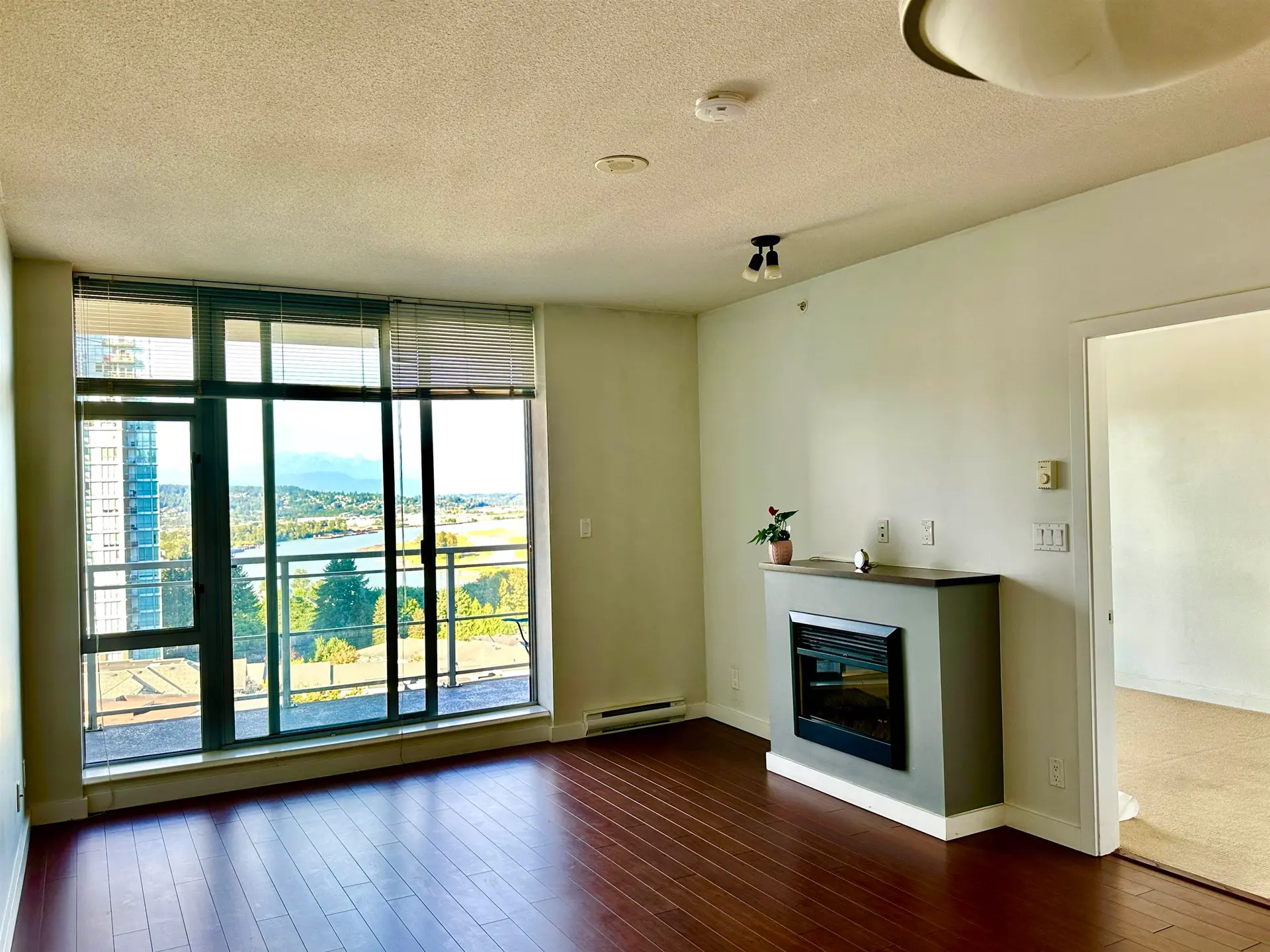 #1103 280 Ross Drive - Image 5