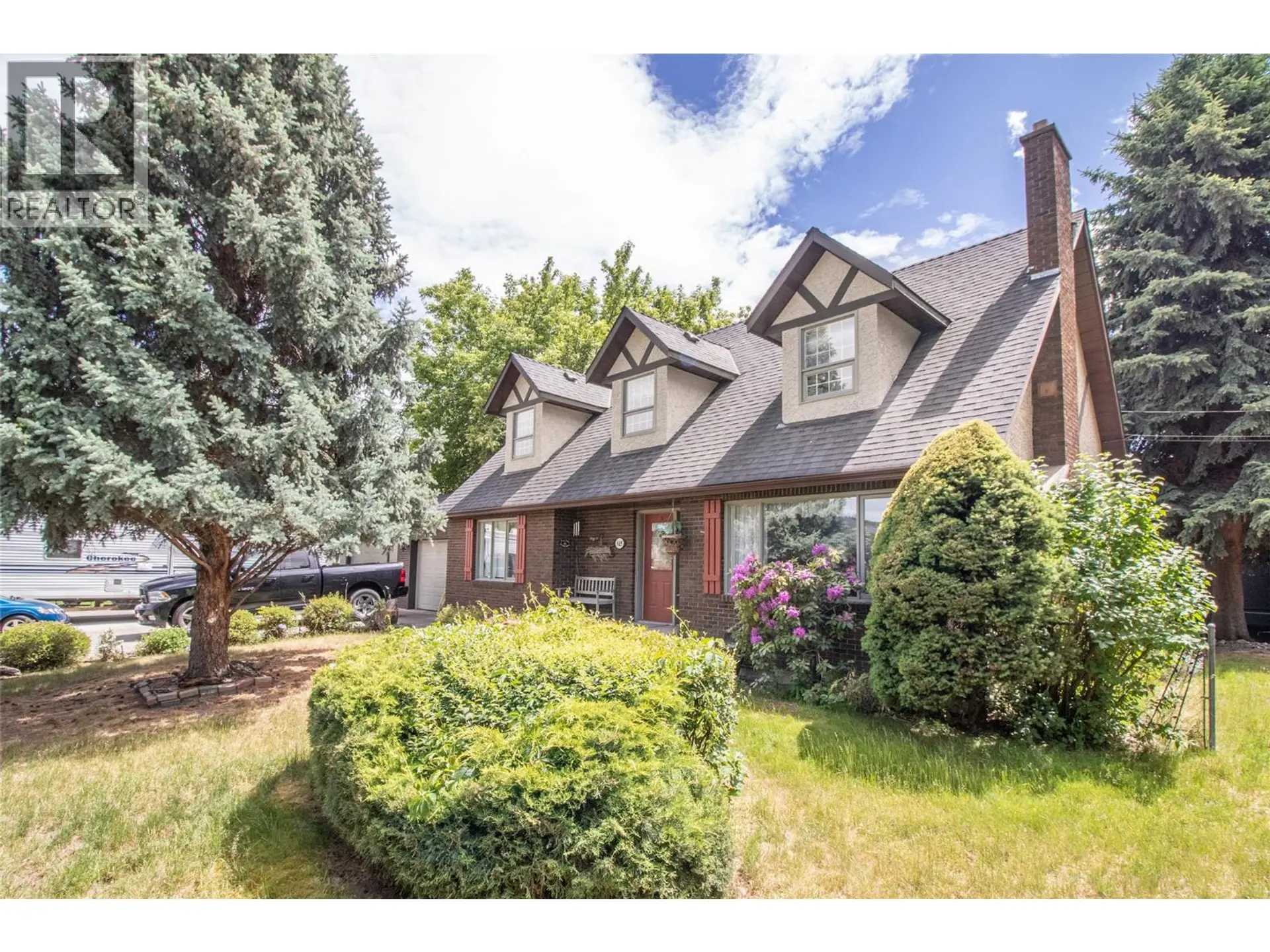 Property at 685 Stetson Court, Kelowna, BC