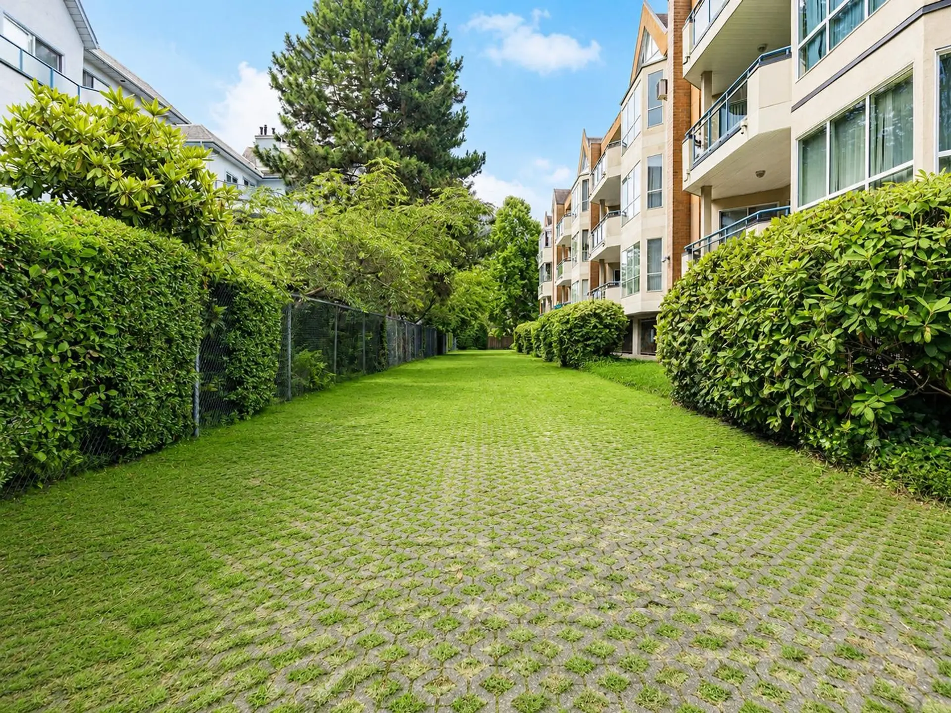 #252 8600 Lansdowne Road - Image 14