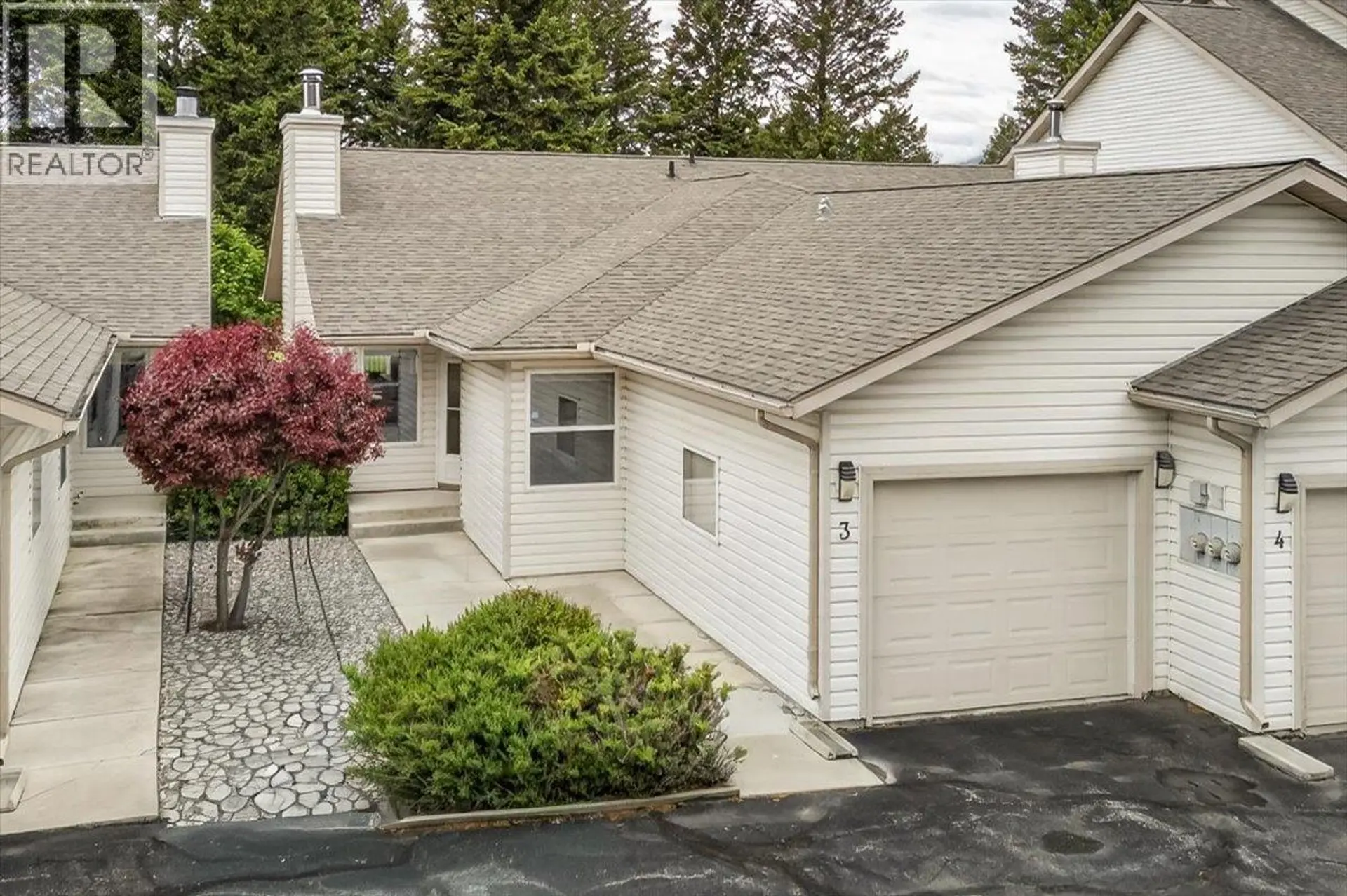 Property at #3 7559 COLUMBIA Avenue, Radium Hot Springs, BC