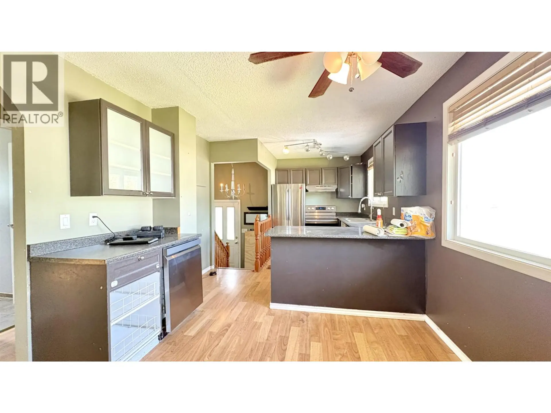 1298 GENEVIEVE CRESCENT - Image 6