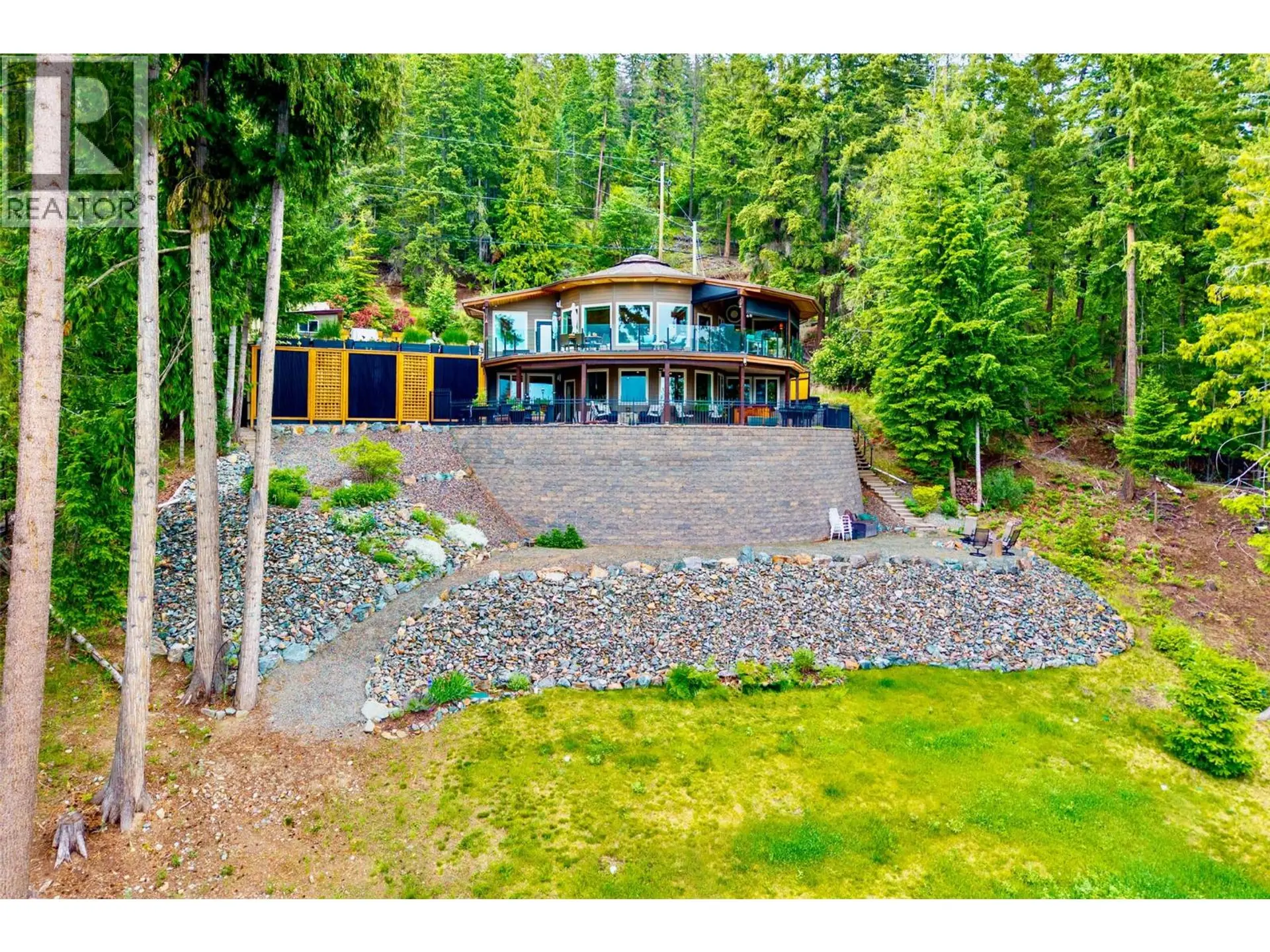 Property at 7712 Columbia Drive, Anglemont, BC