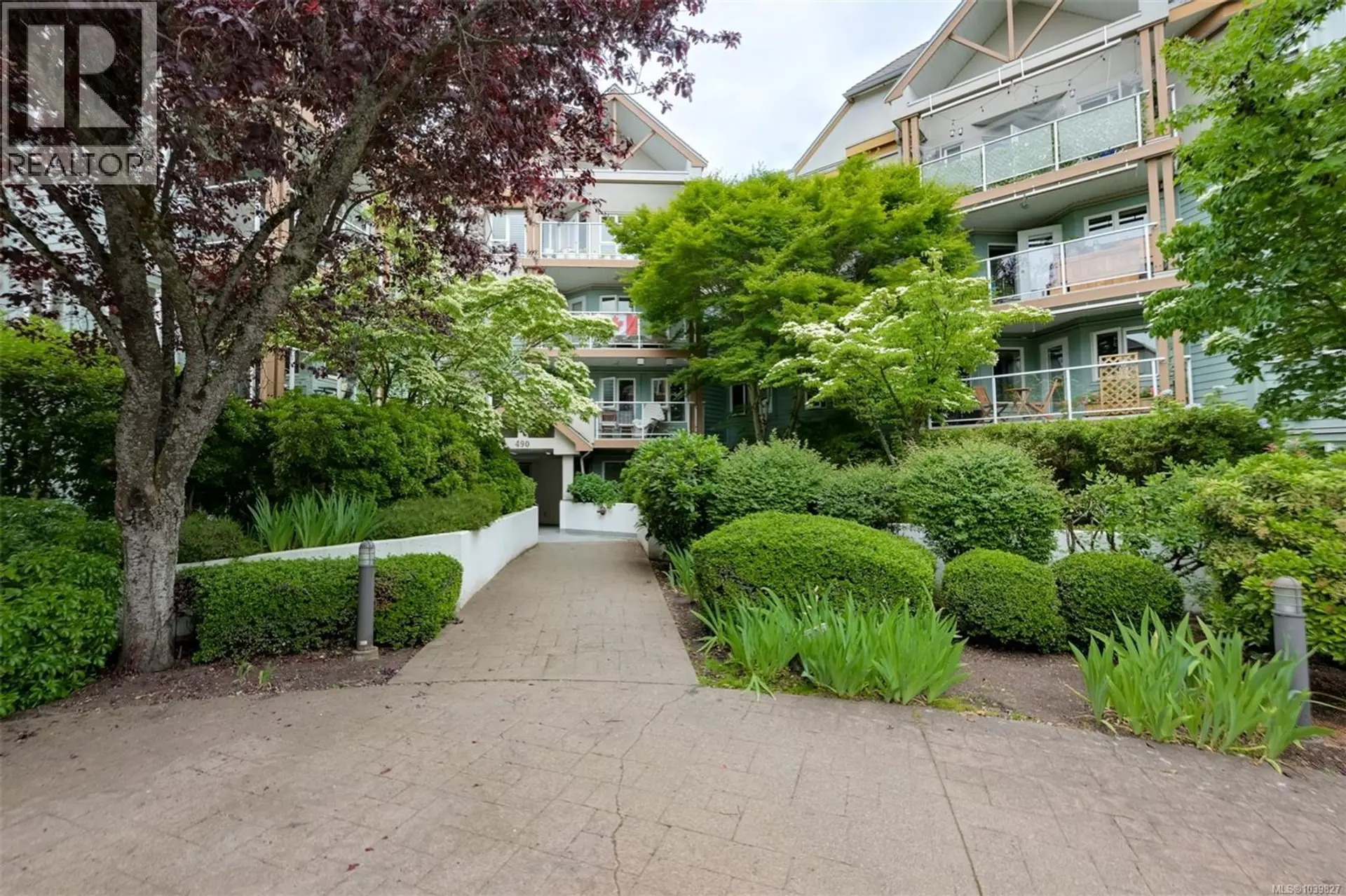 Property at #306 490 Marsett Pl, Saanich, BC