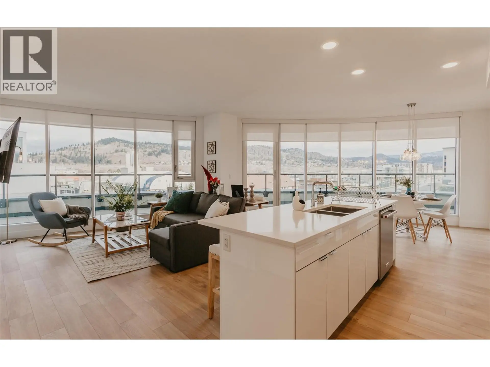 Property at #405 1232 Ellis Street, Kelowna, BC