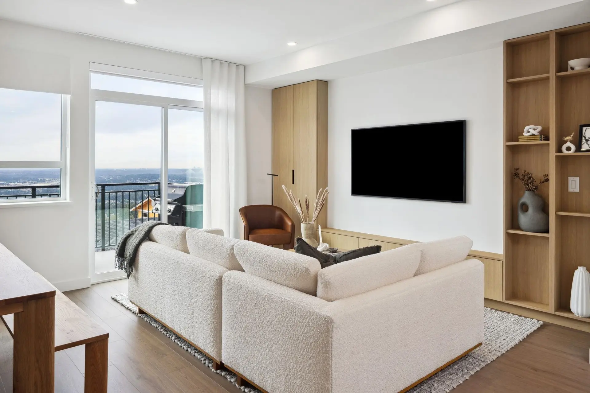 #176 3522 Harper Road - Image 3