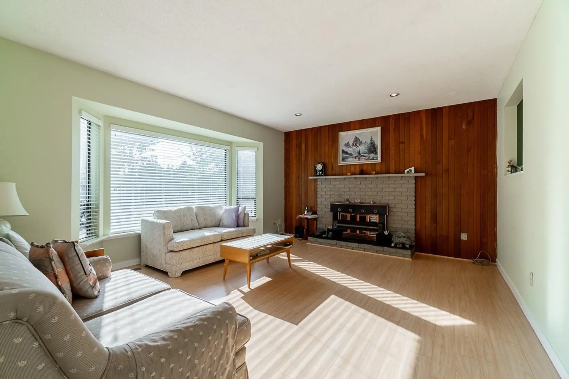 8839 156a Street - Image 4