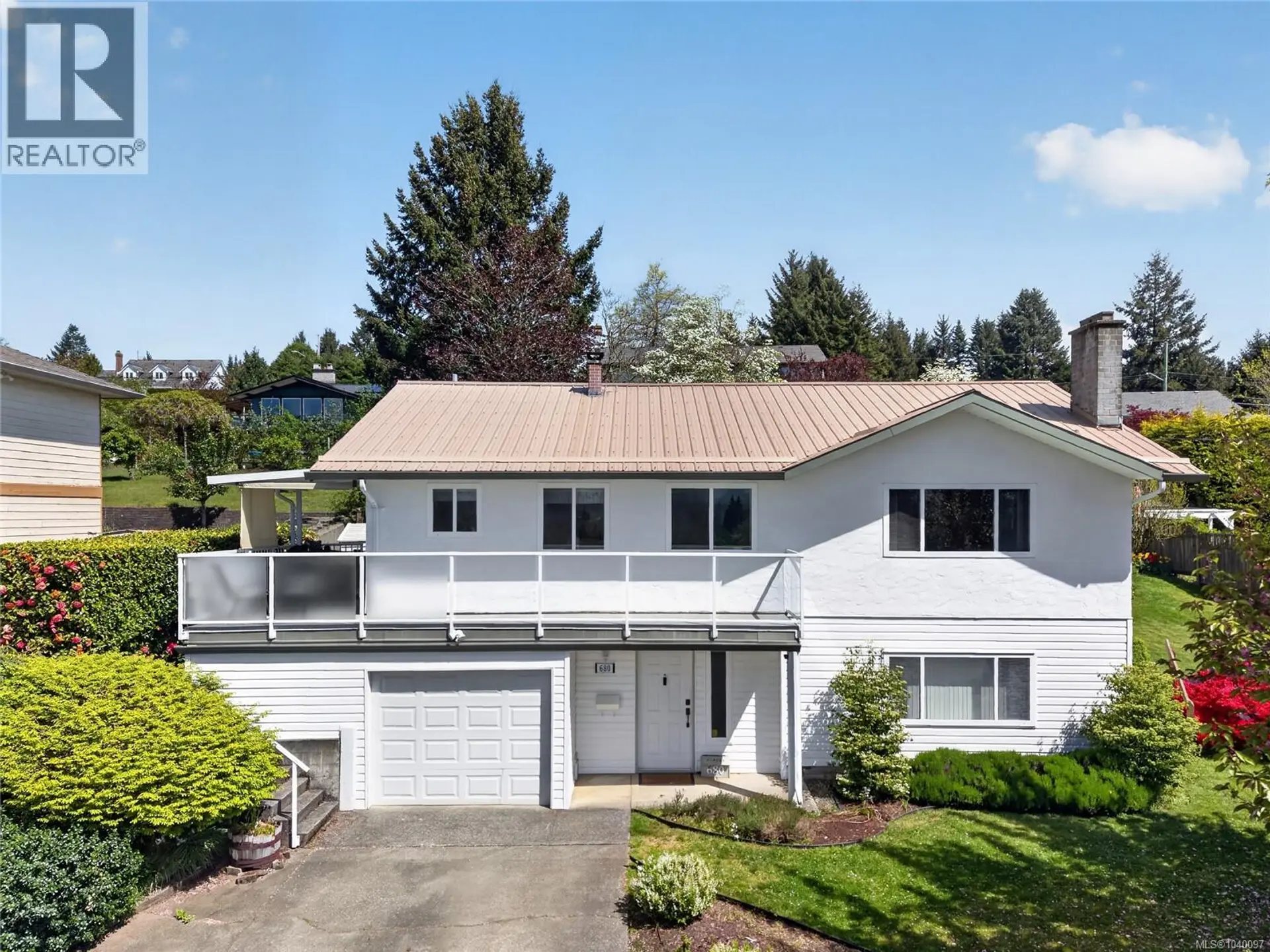 Property at 680 View Ave, Courtenay, BC