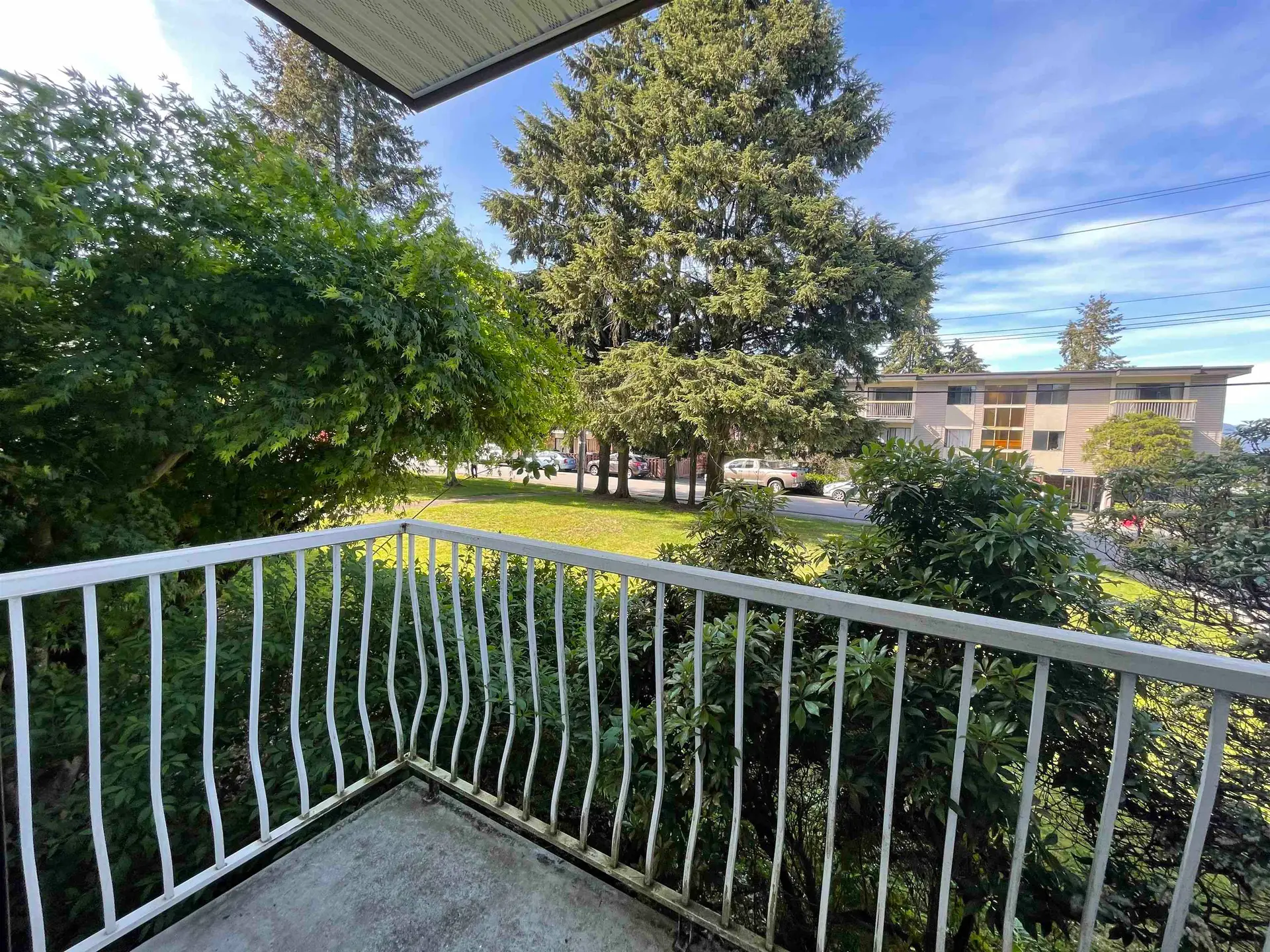 #101 5127 Irving Street - Image 2