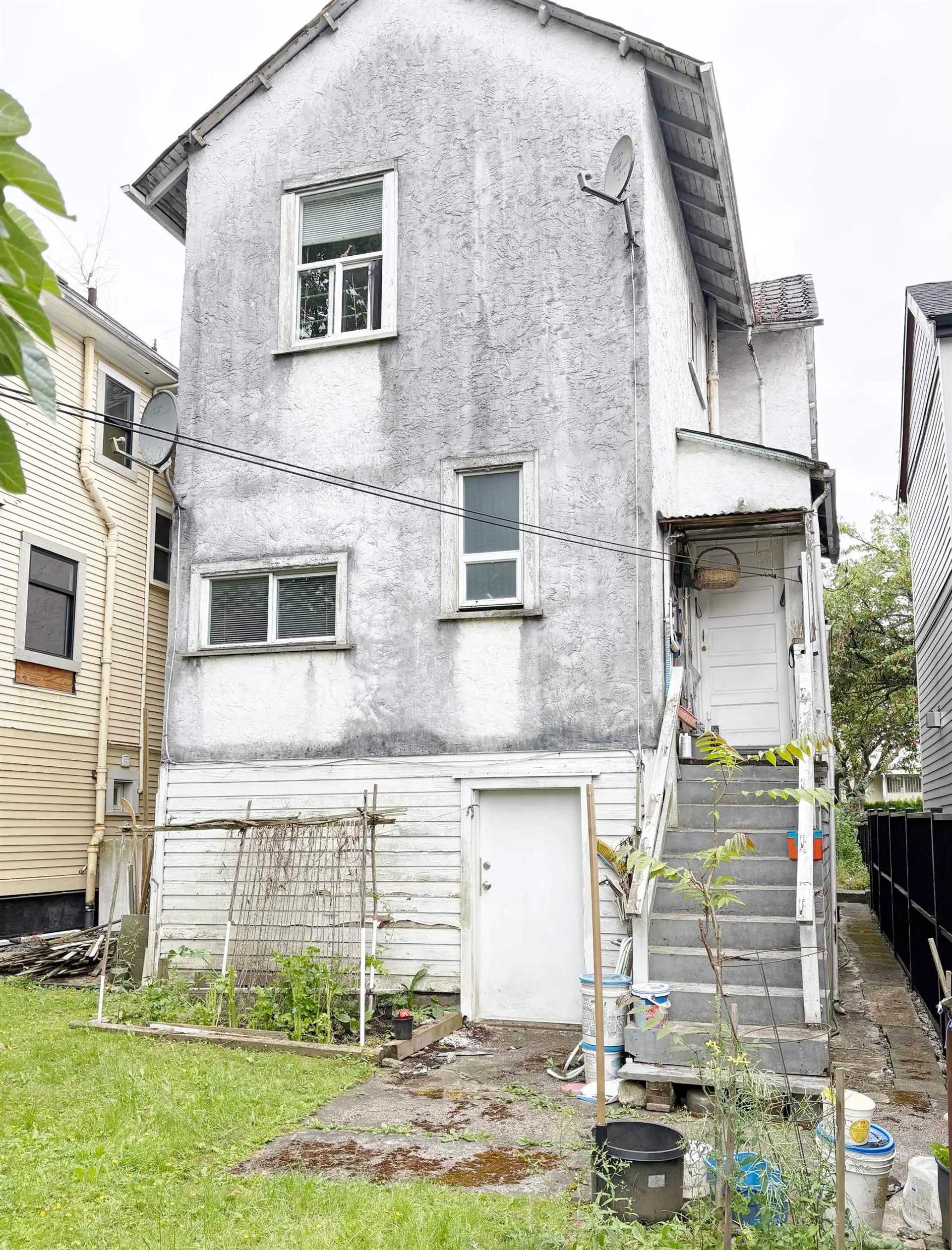 3034 Glen Drive - Image 2