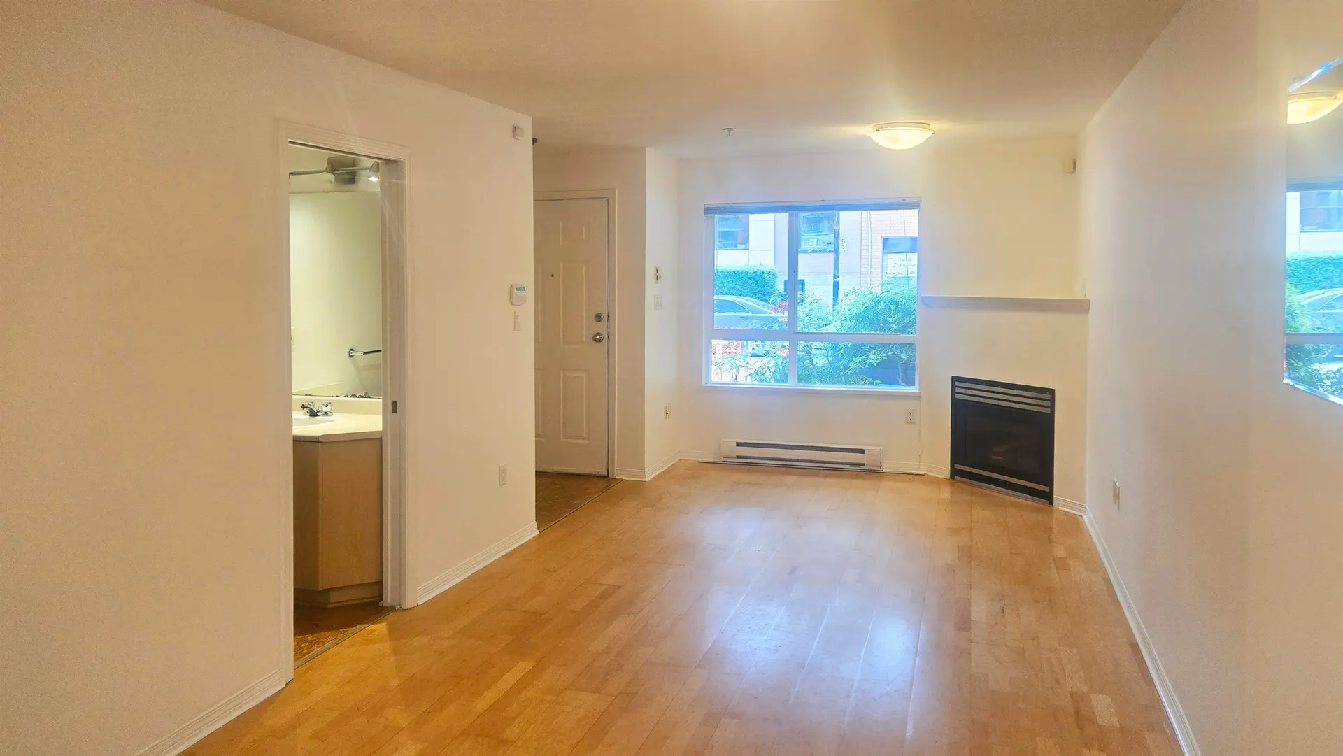 229 E 11th Avenue - Image 3