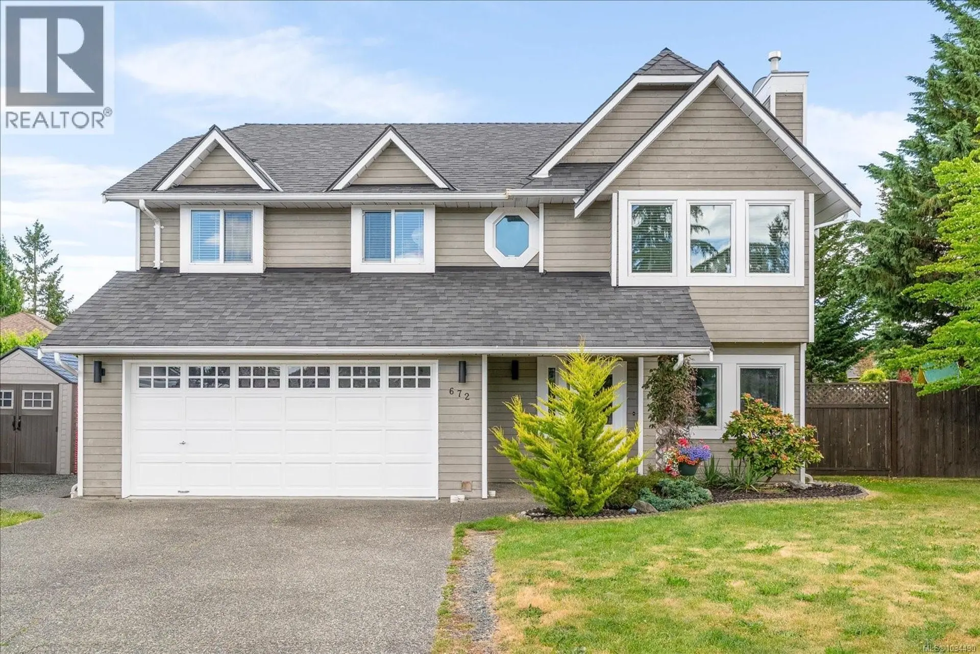 Property at 672 Foster Dr, Parksville, BC