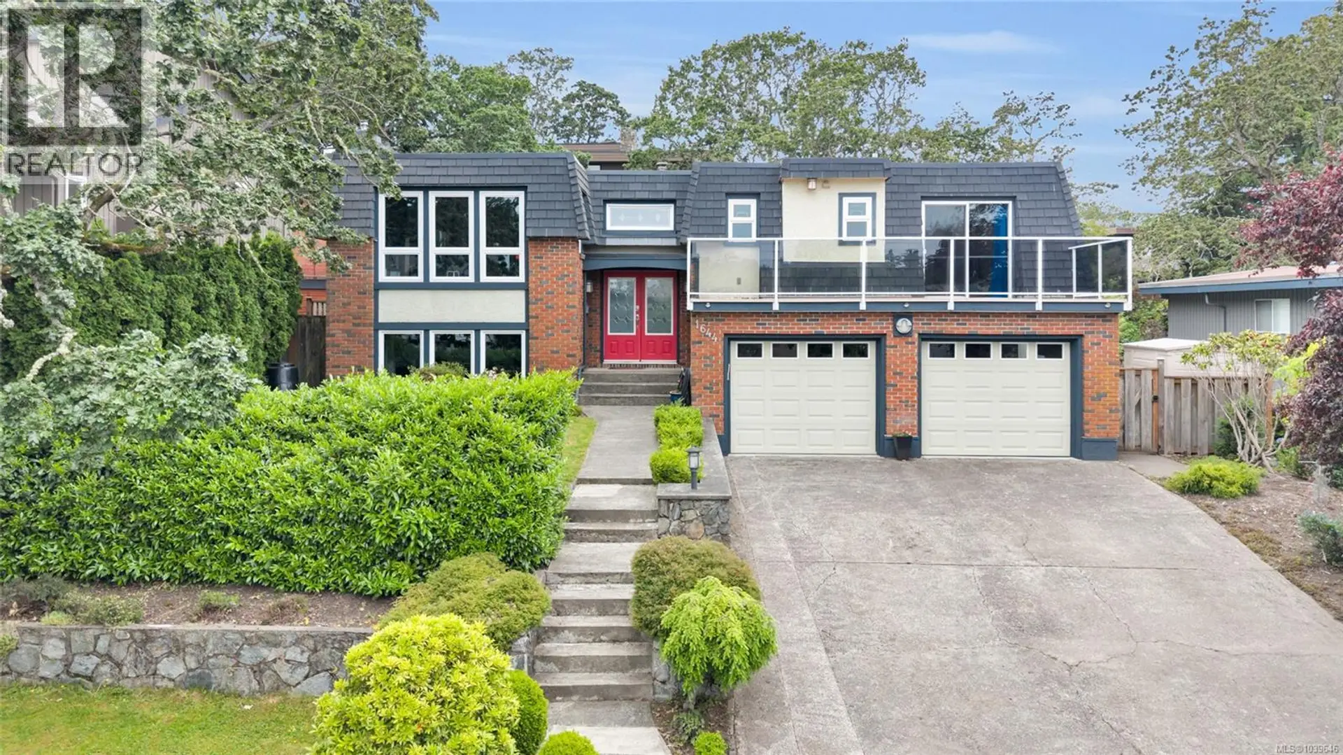Property at 1644 Barksdale Dr, Saanich, BC