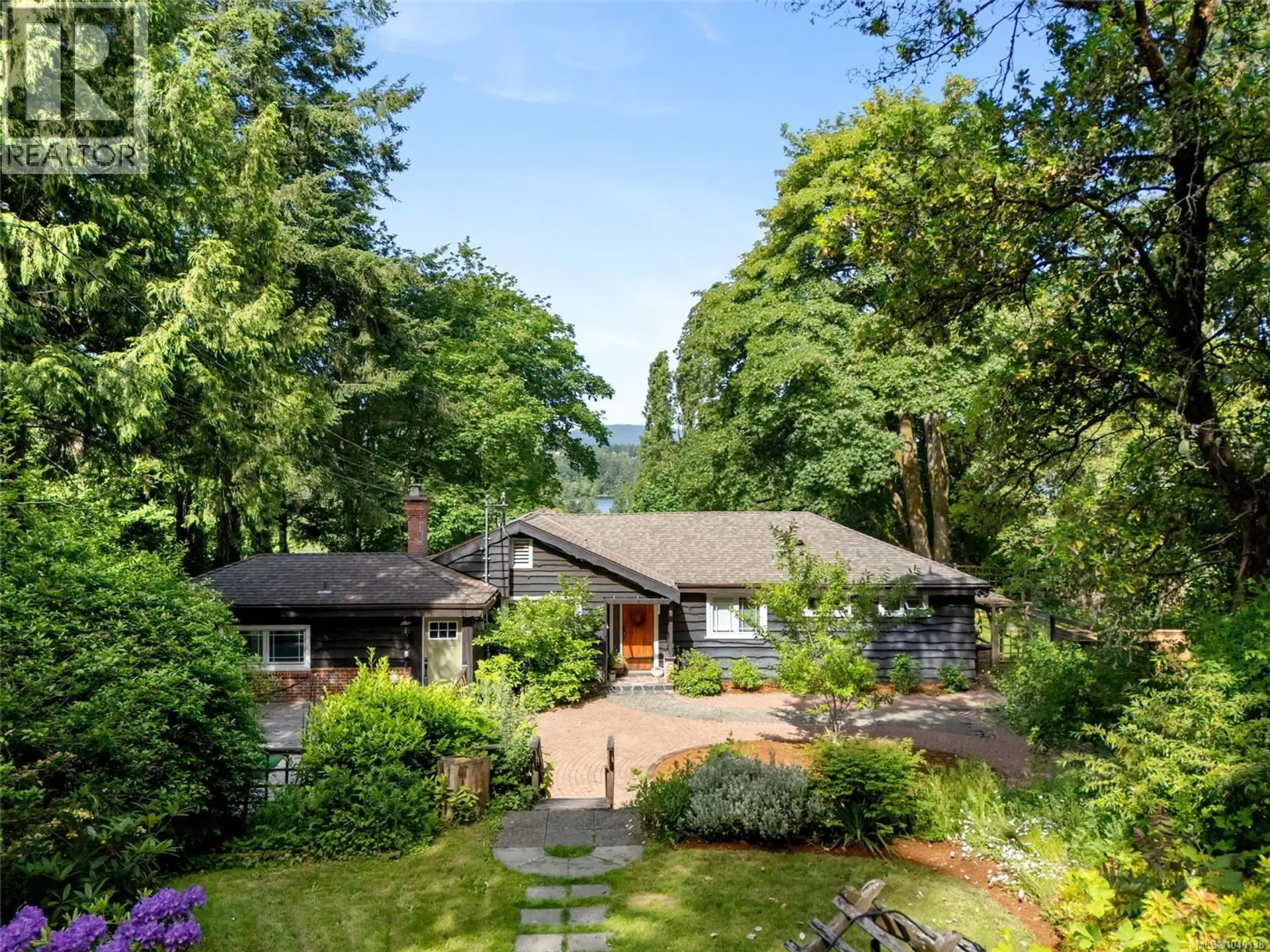 Property at 5168 Santa Clara Ave, Saanich, BC